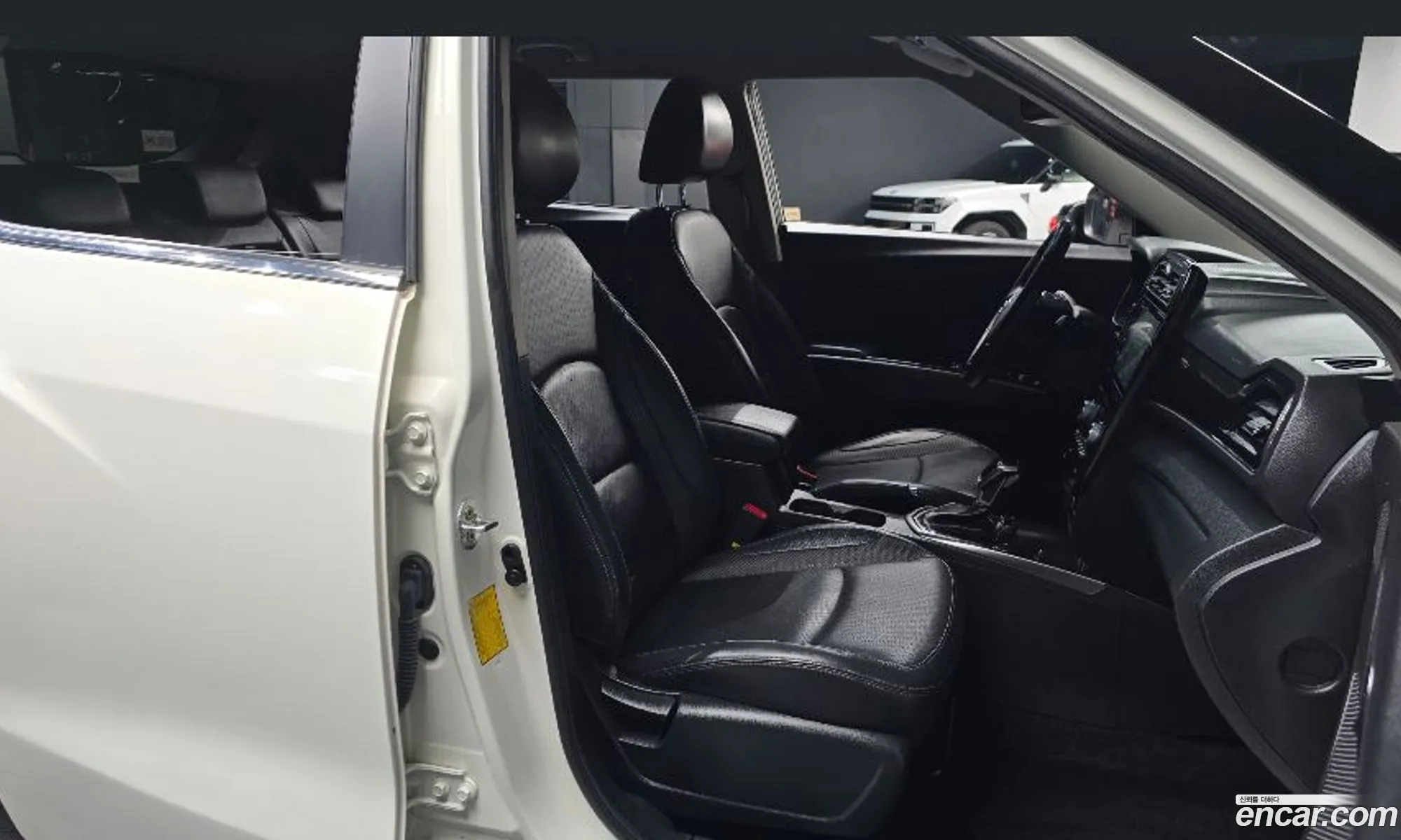 KG Mobility (SsangYong) Tivoli 2022 — 12
