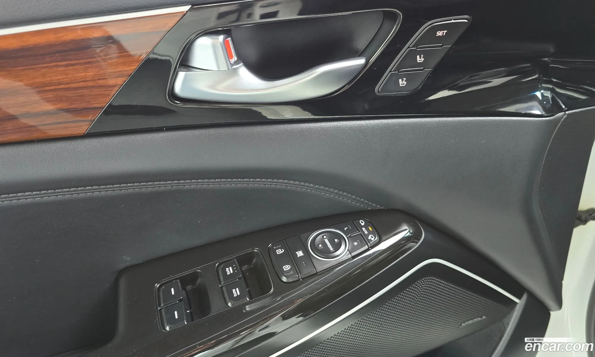 Kia K7 2016 KNALC411BGA017213 — 8