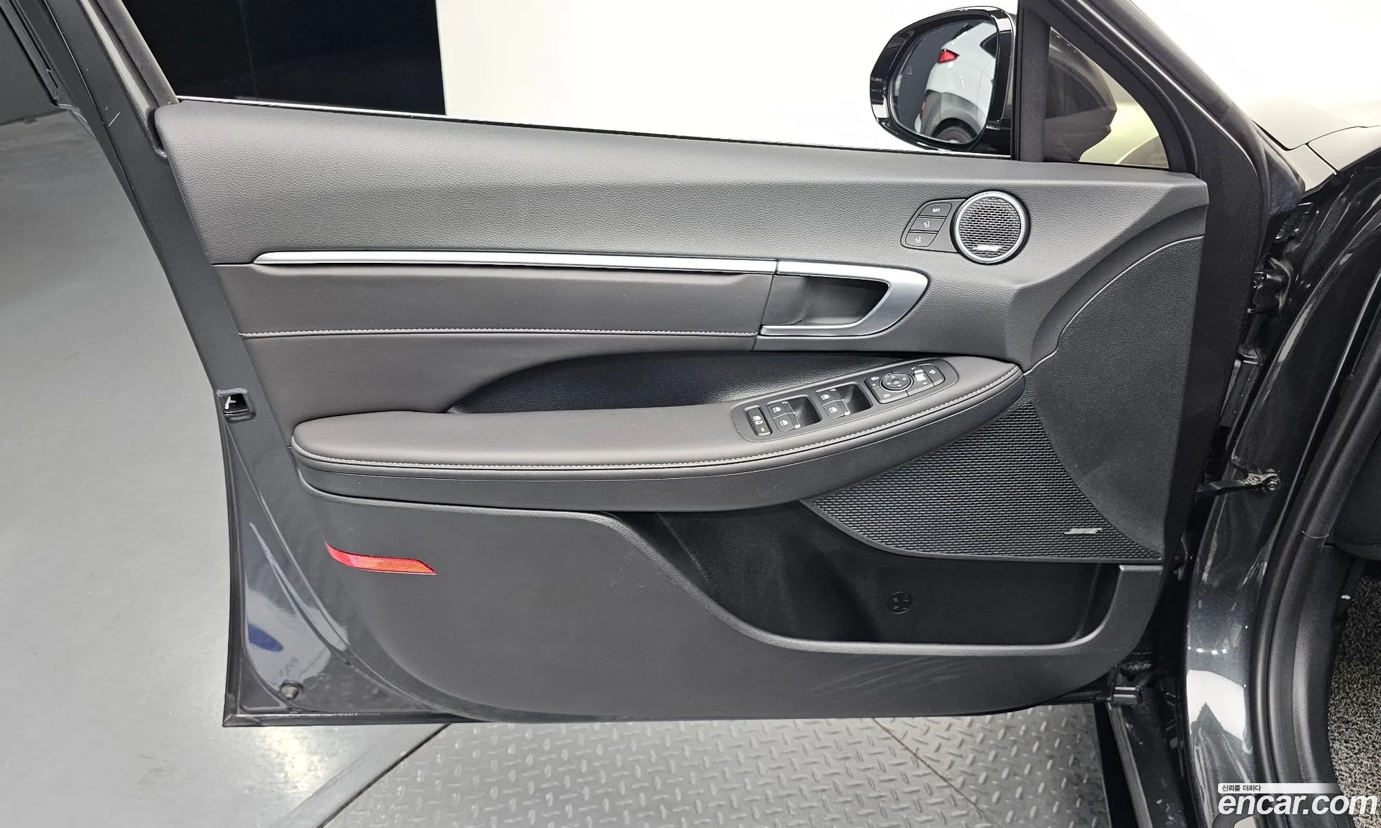 Hyundai Sonata the Edge 2023 — 16