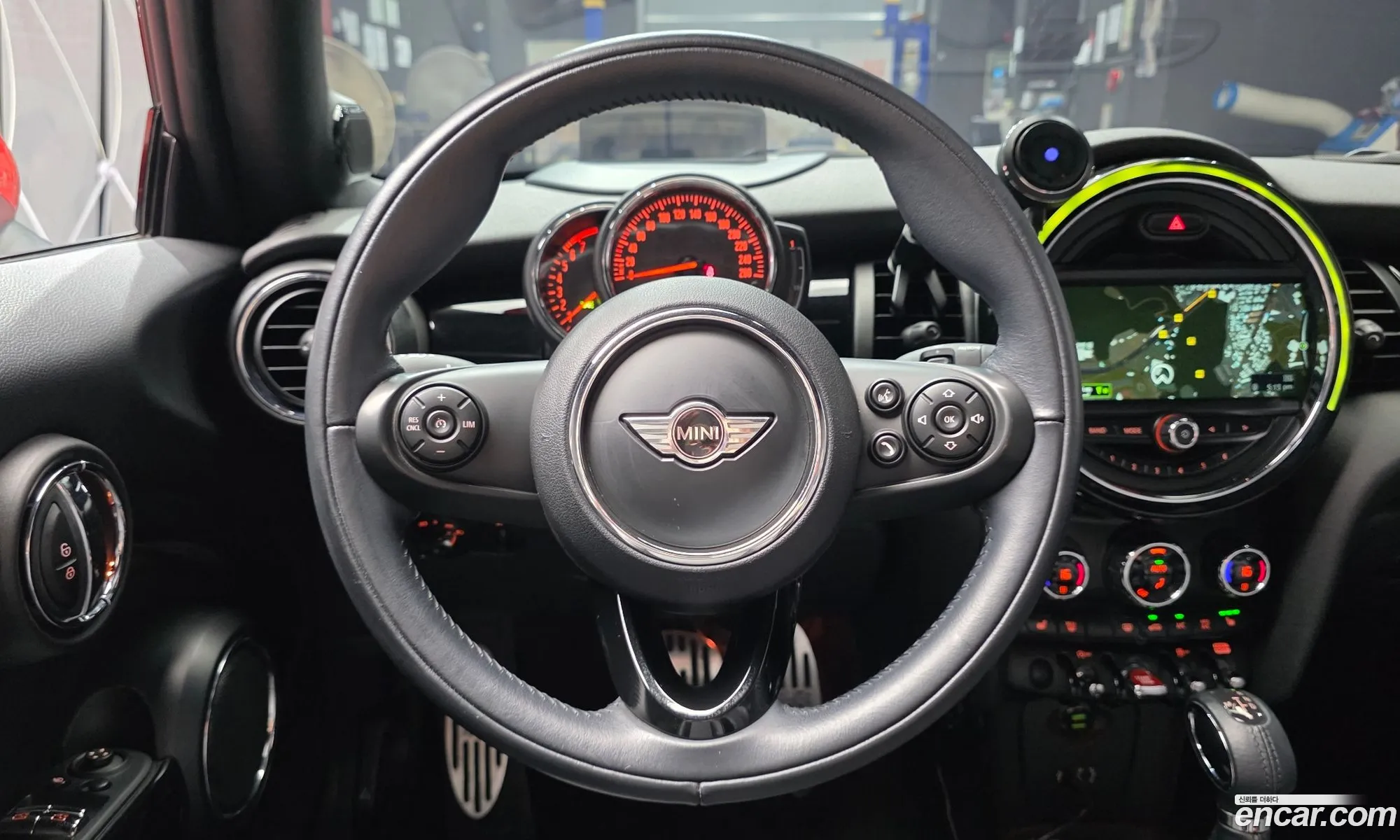 Mini Cooper Convertible 2018 WMWWG5103J3A80363 — 8