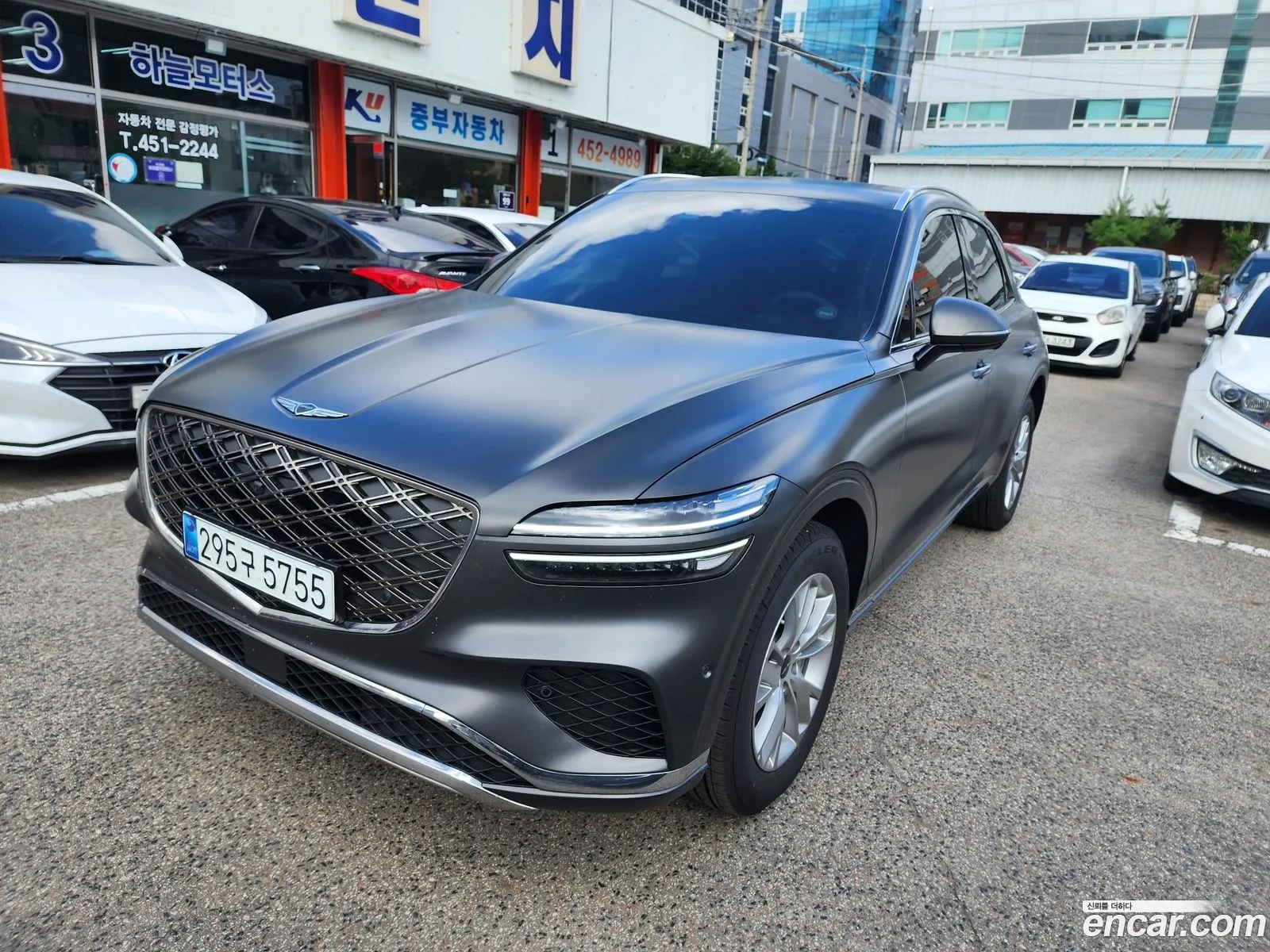 Genesis GV70 2025 — 10