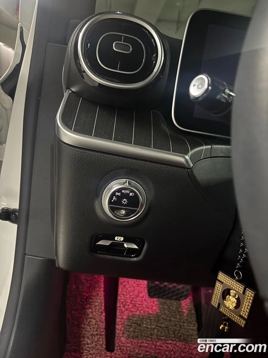 Mercedes-Benz C-Class W206 2023 — 14