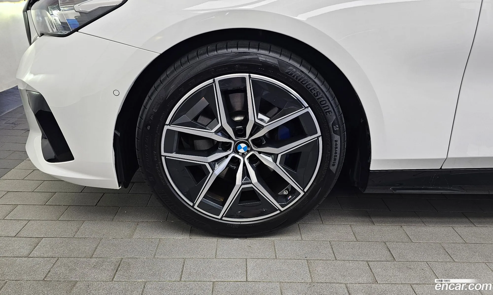 BMW 5 Series 2024 — 22