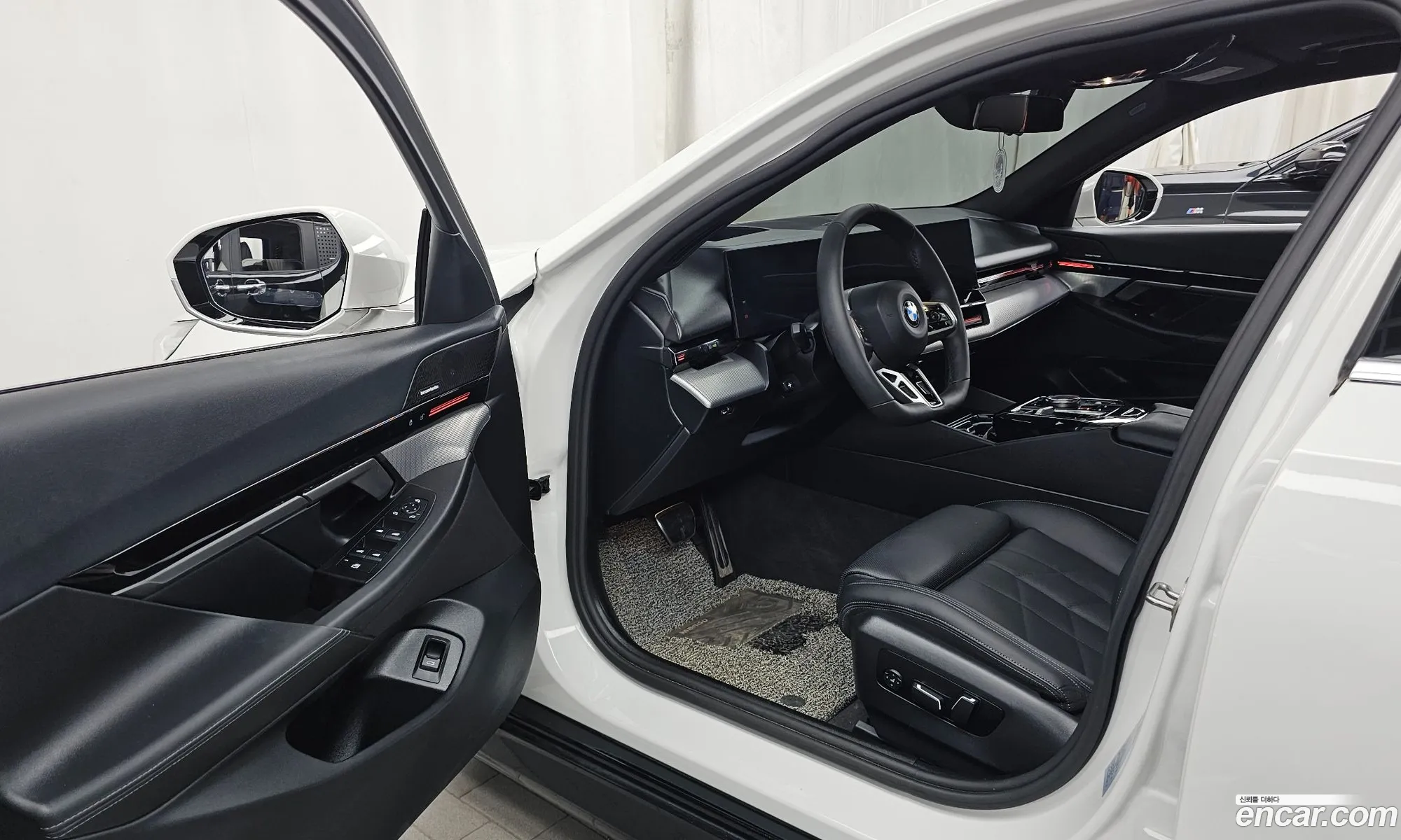 BMW 5 Series 2024 — 25