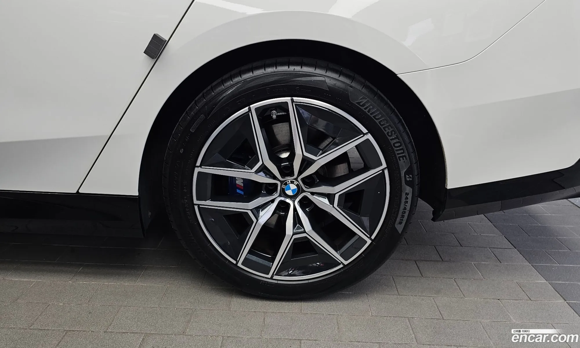 BMW 5 Series 2024 — 27