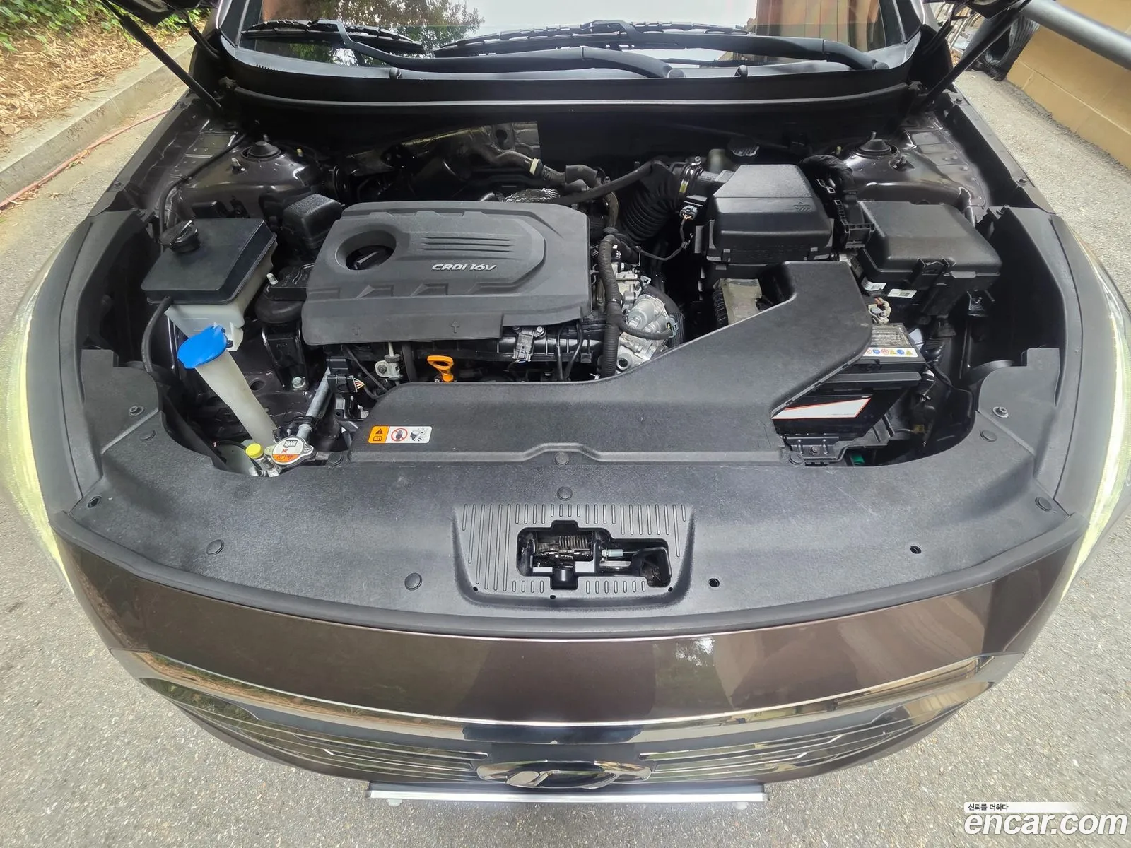 Hyundai LF Sonata 2016 — 17