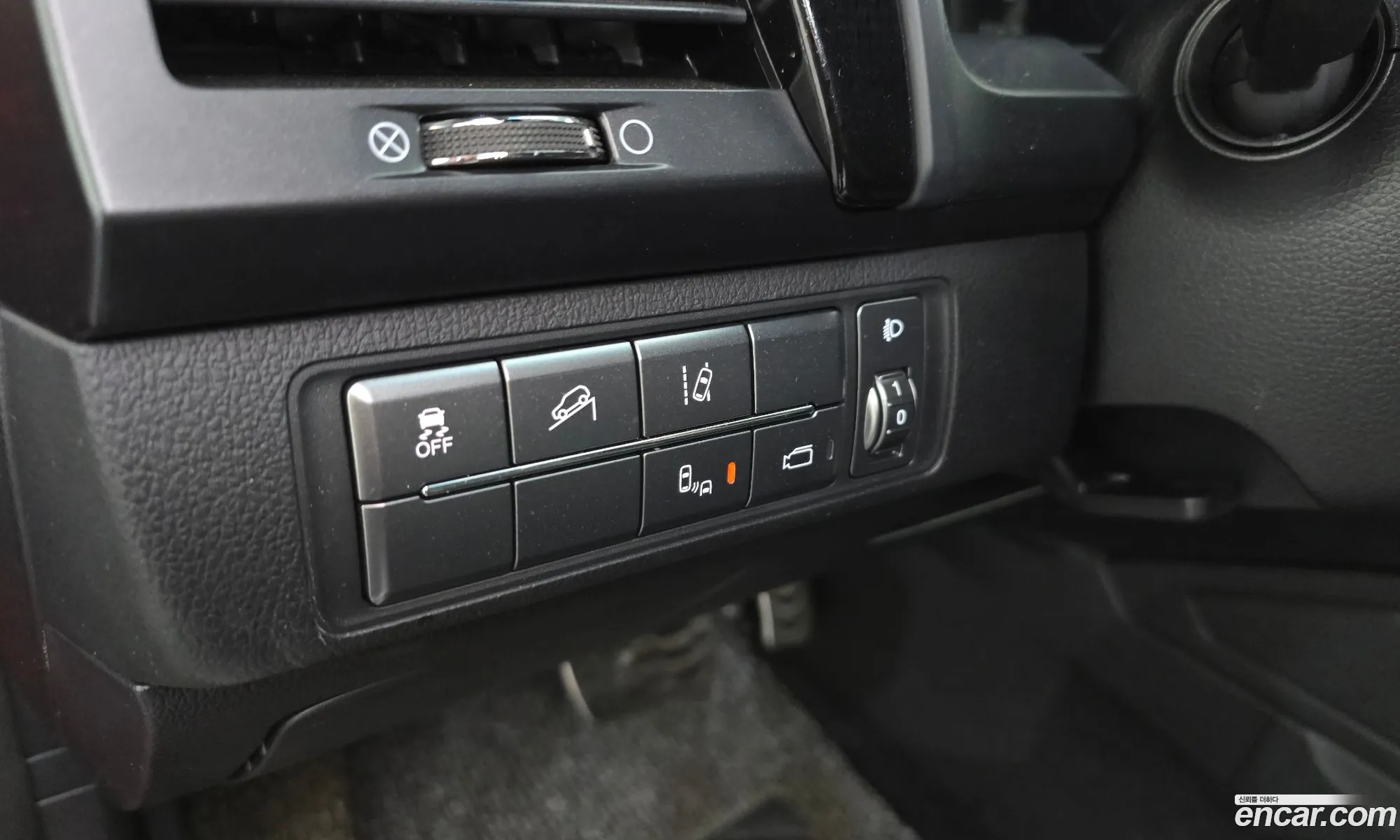 KG Mobility (SsangYong) Rexton Sports Khan 2020 — 16