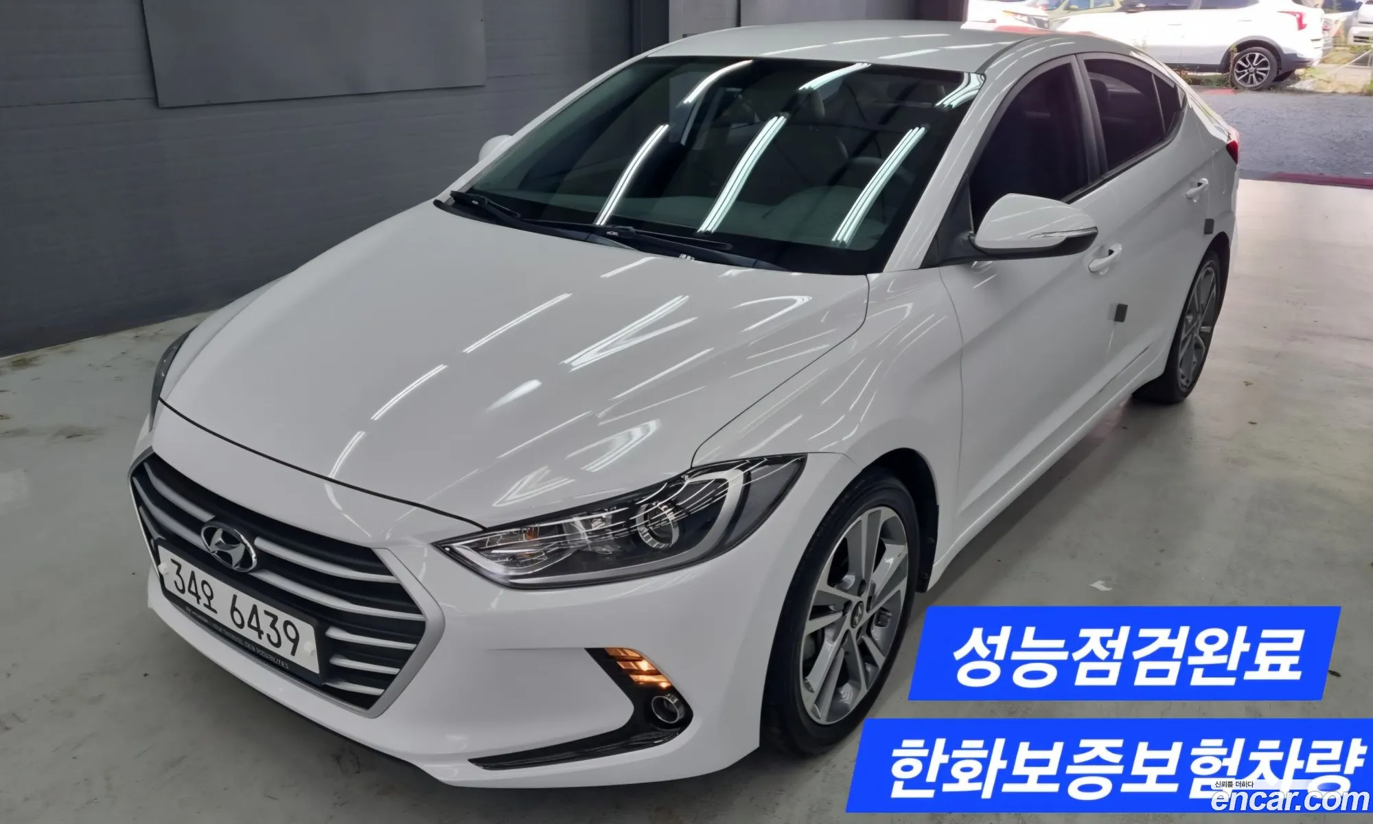 Hyundai Elantra AD 2017 — 16