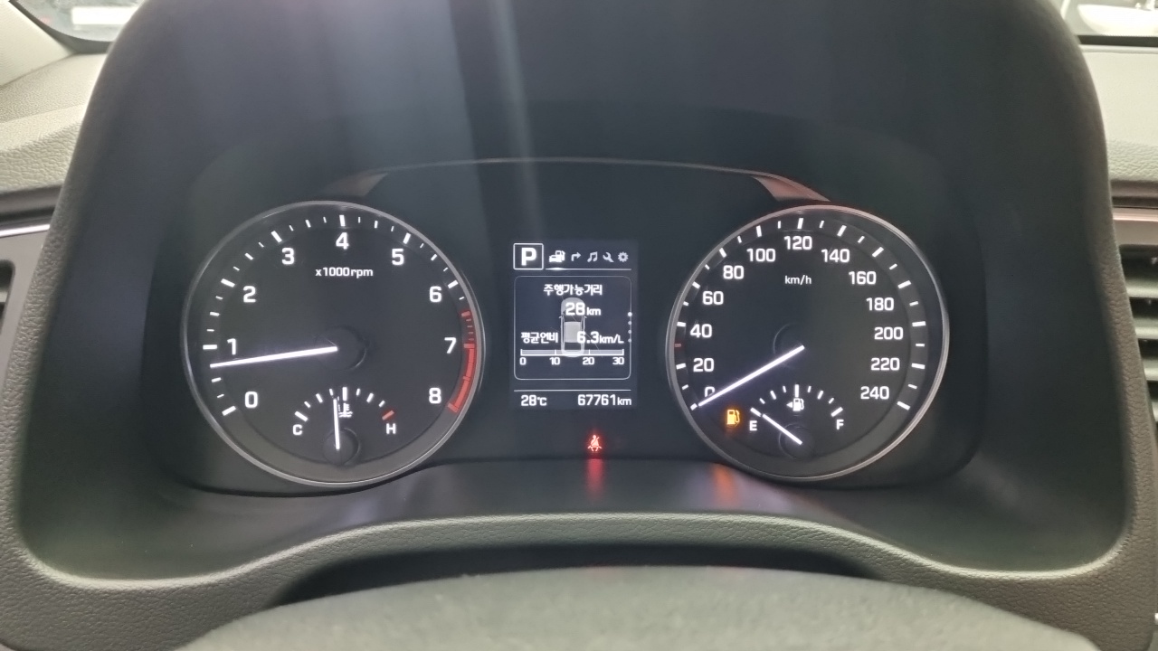 Hyundai Elantra AD 2017 — 17