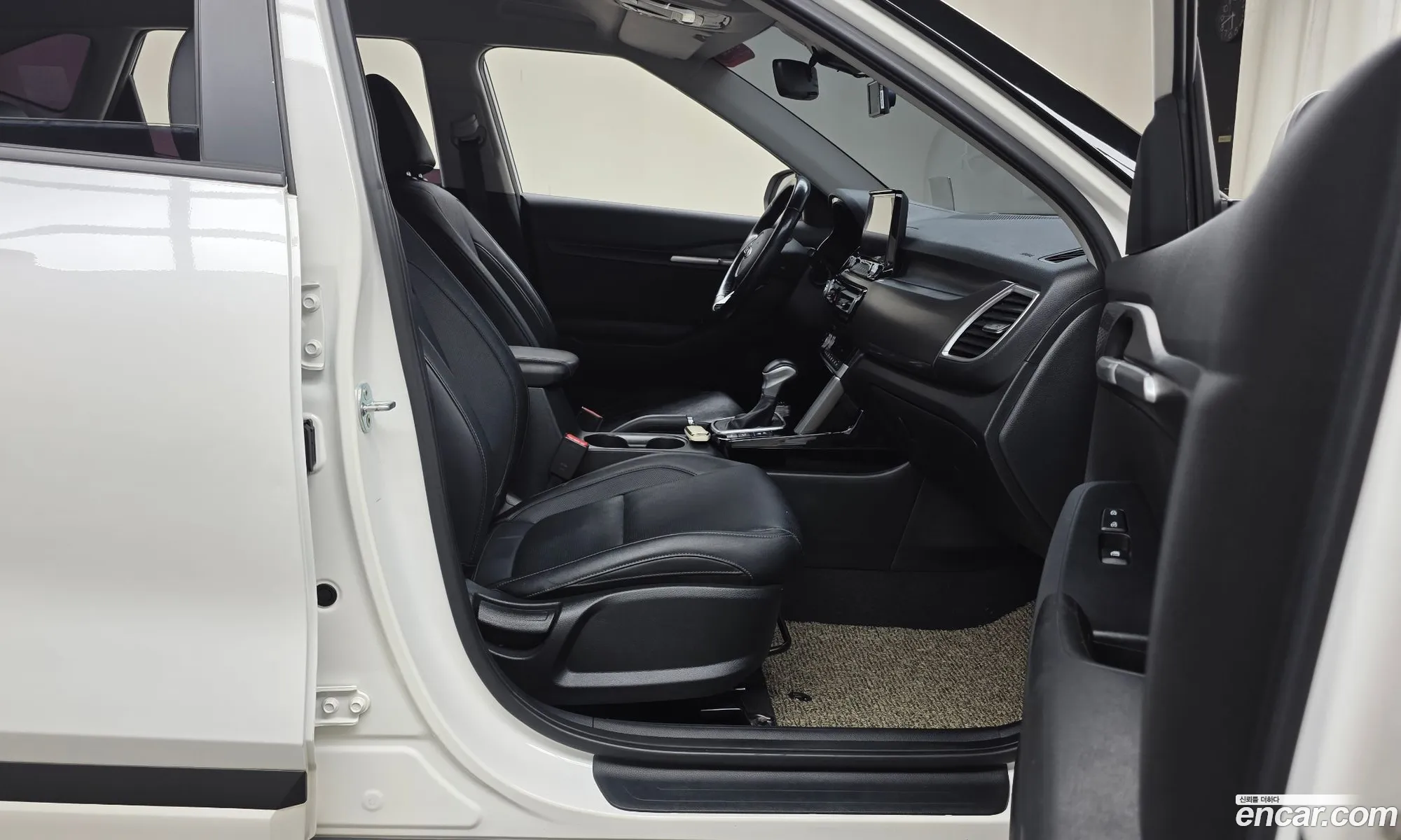 Kia Seltos 2020 KNAEU815GLK106351 — 27