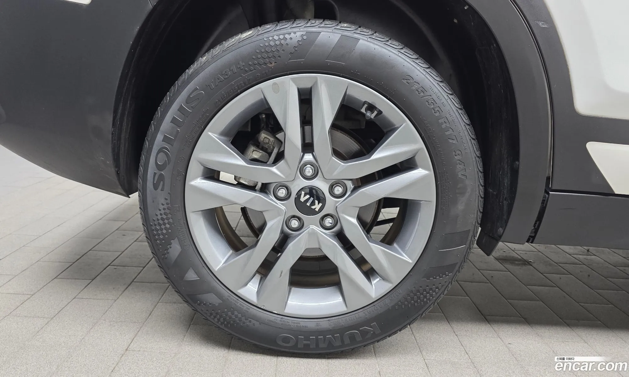 Kia Seltos 2020 KNAEU815GLK106351 — 13