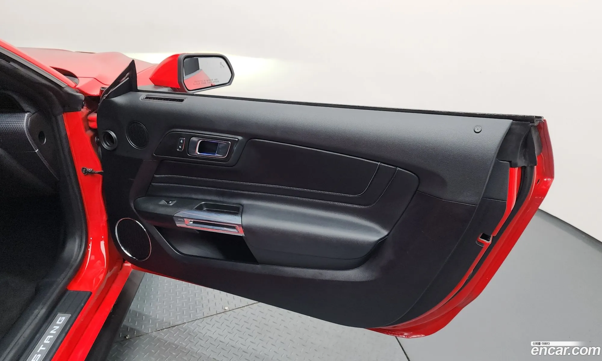 Ford Mustang 2019 1FA6P8TH2K5137801 — 30