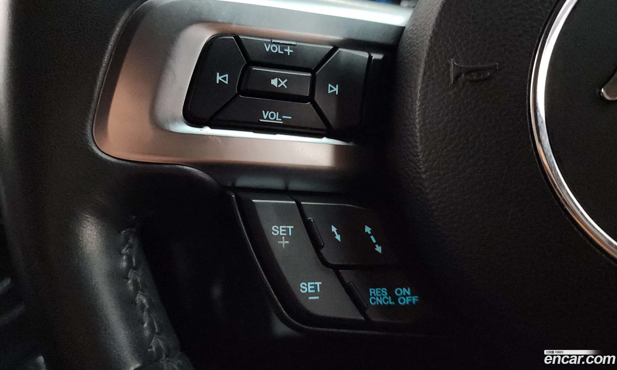 Ford Mustang 2019 1FA6P8TH2K5137801 — 7