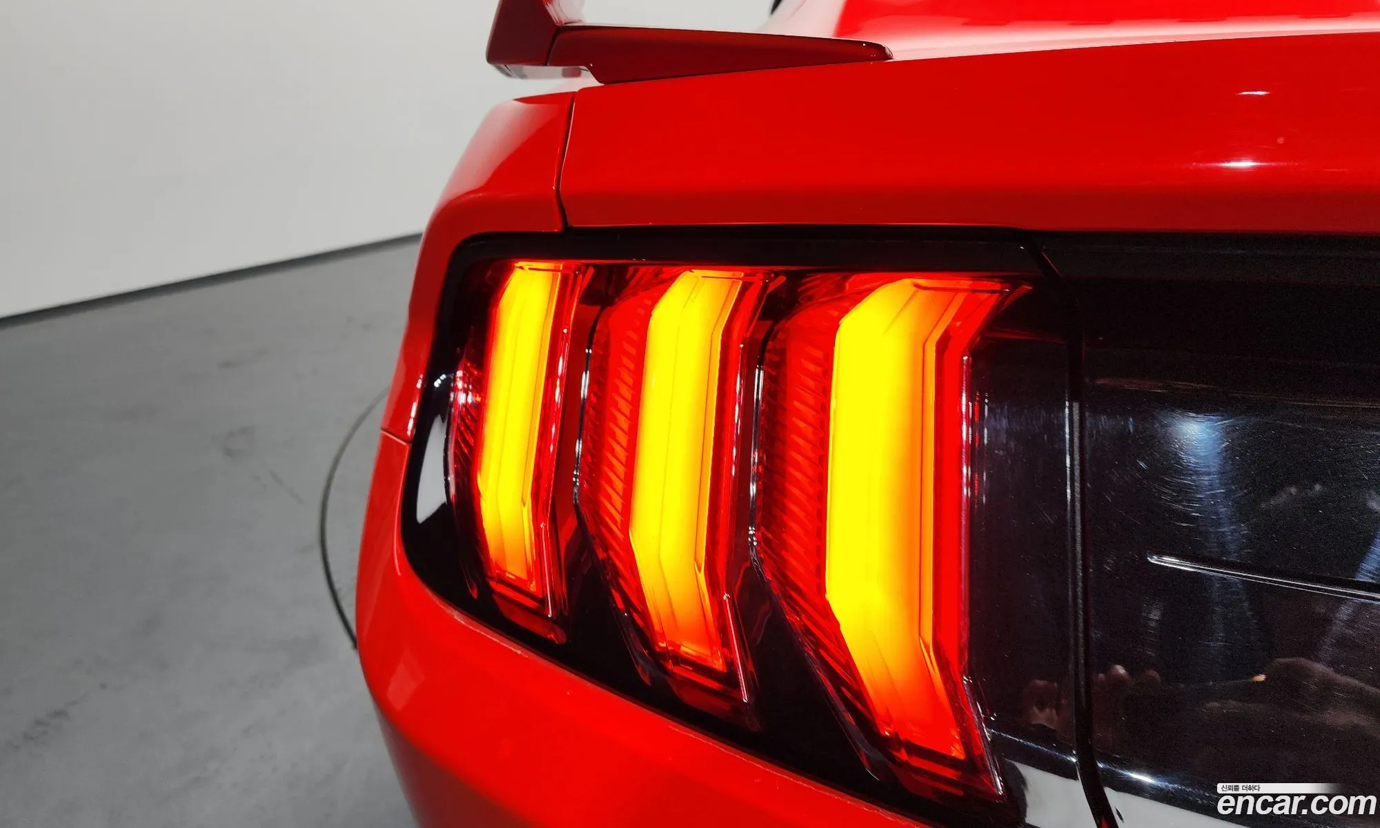 Ford Mustang 2019 1FA6P8TH2K5137801 — 27