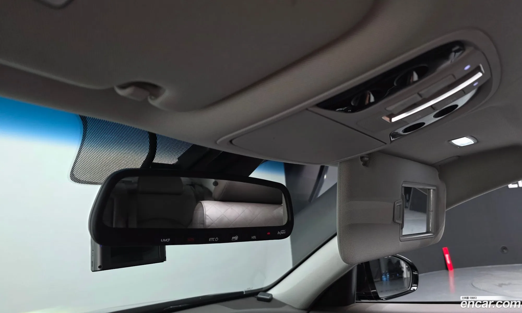 Kia K7 Hybrid 2019 — 3