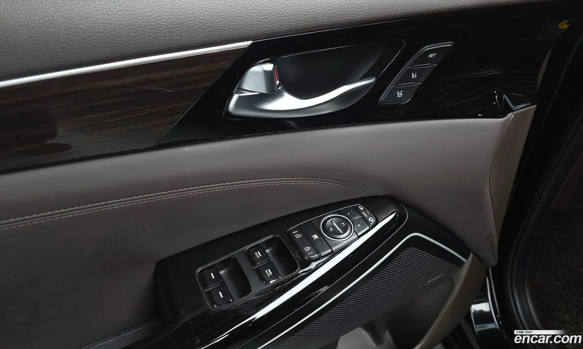 Kia K7 Hybrid 2019 — 13
