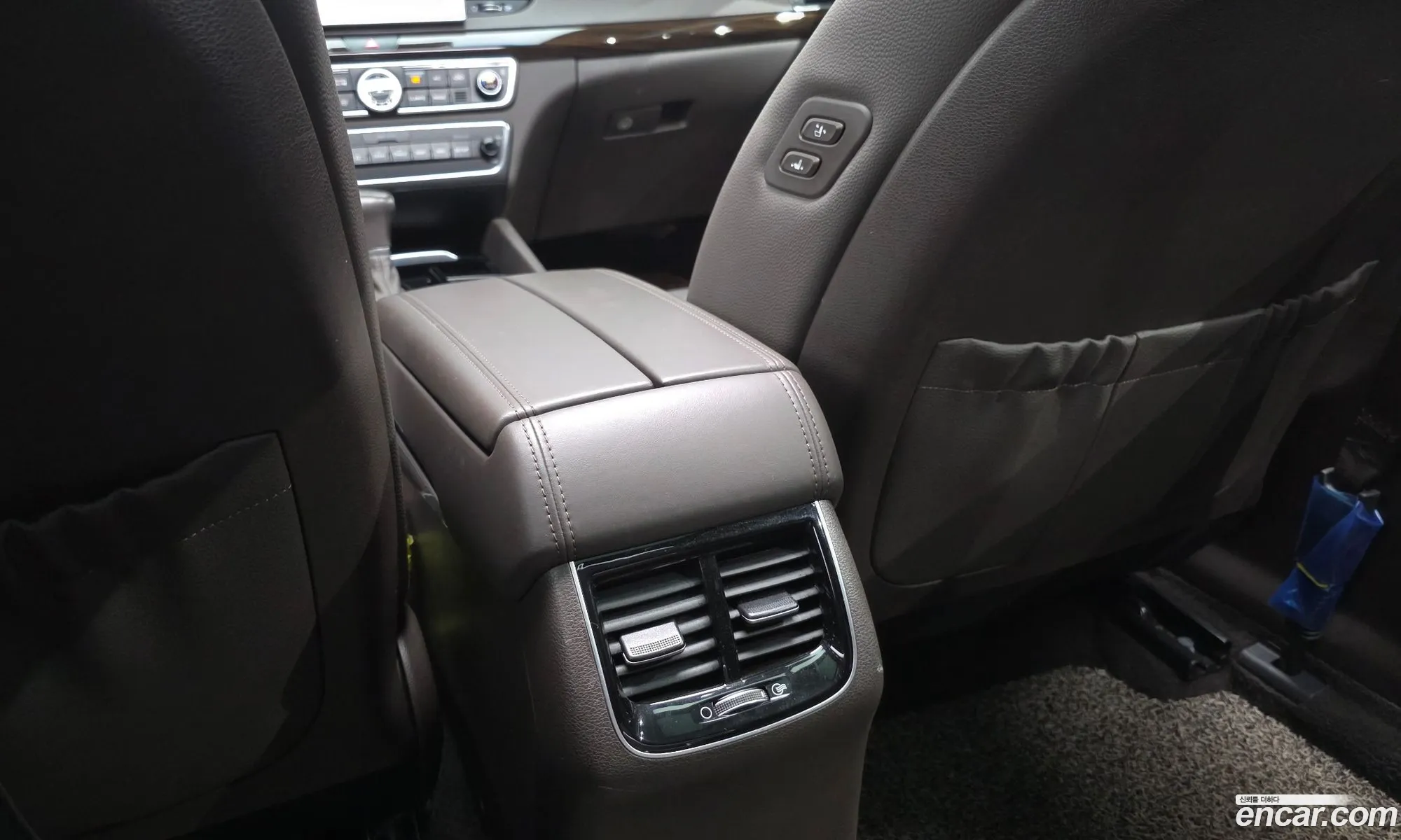 Kia K7 Hybrid 2019 — 29