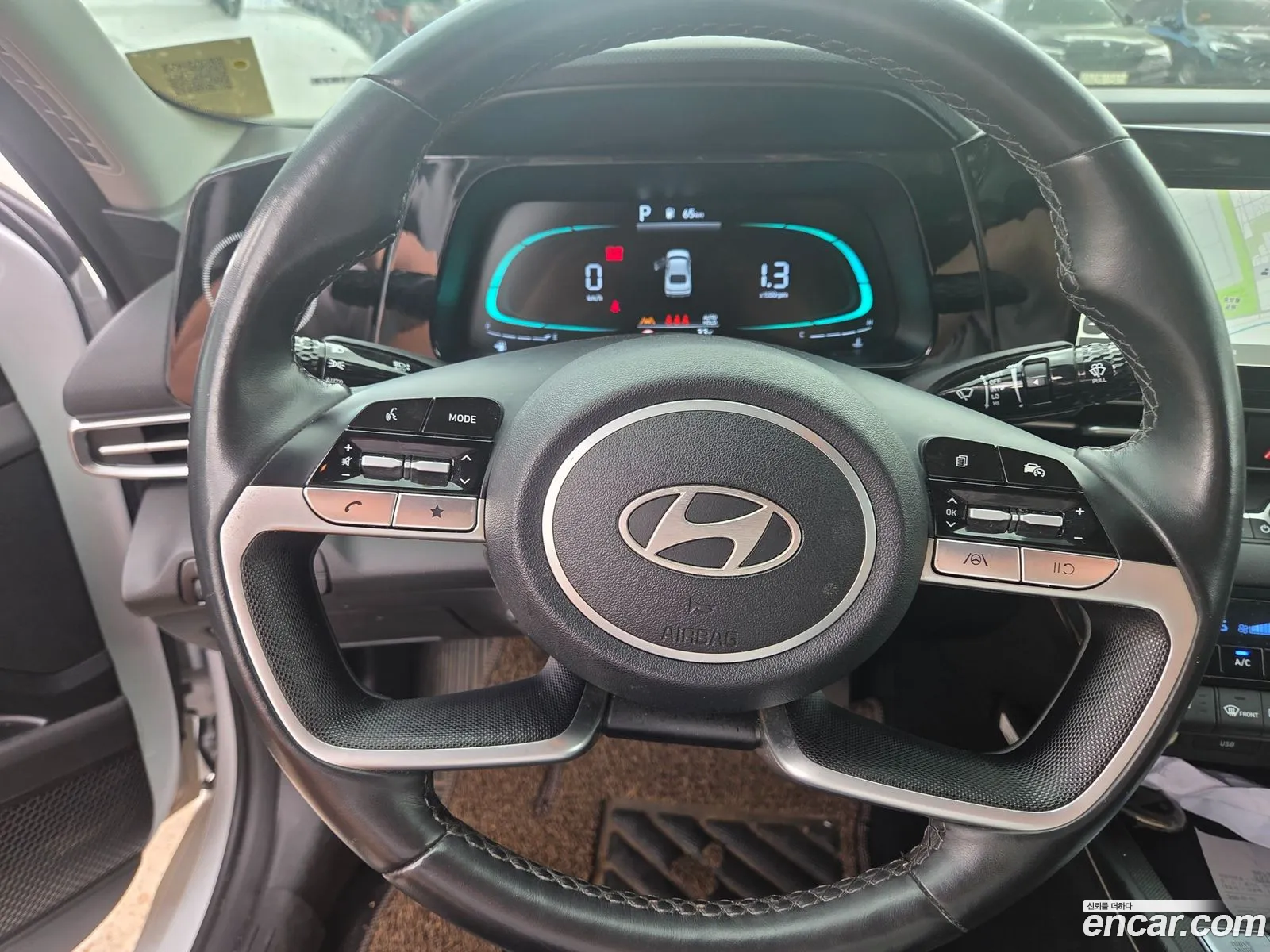 Hyundai Elantra 2024 — 4