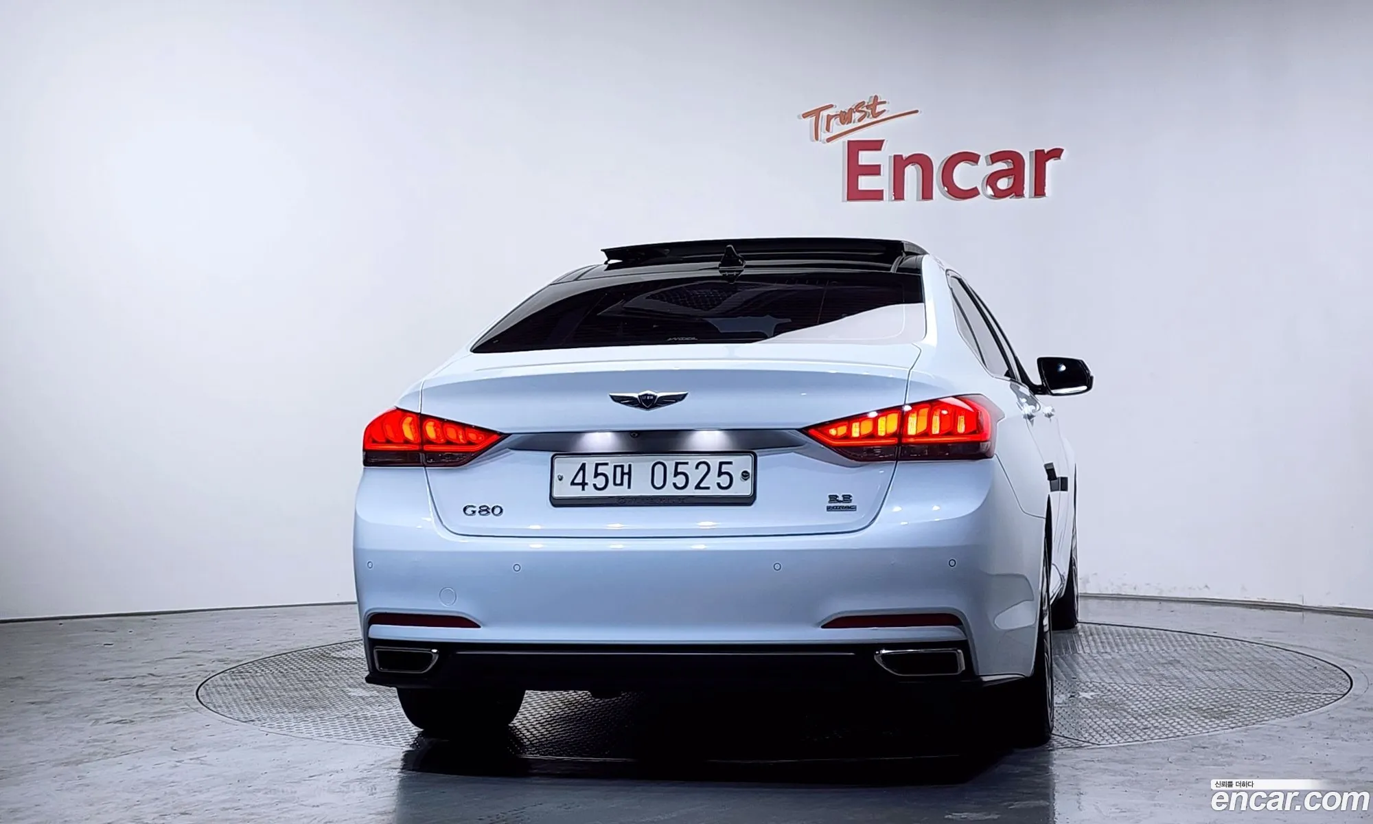 Hyundai Genesis DH 2016 — 16