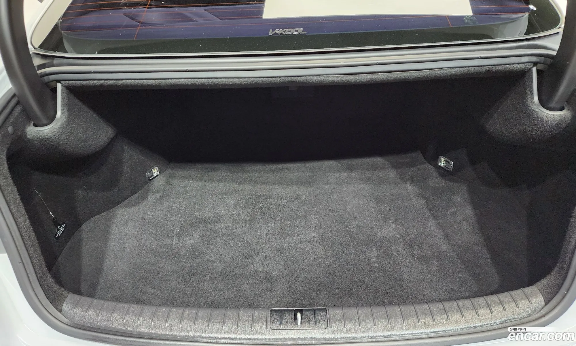 Hyundai Genesis DH 2016 — 34
