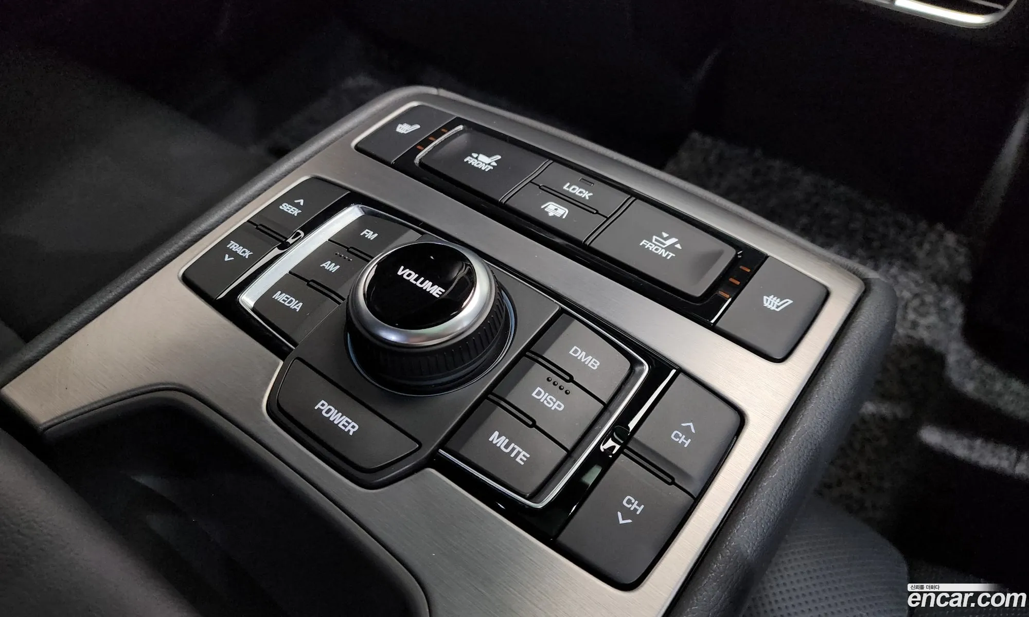Hyundai Genesis DH 2016 — 17