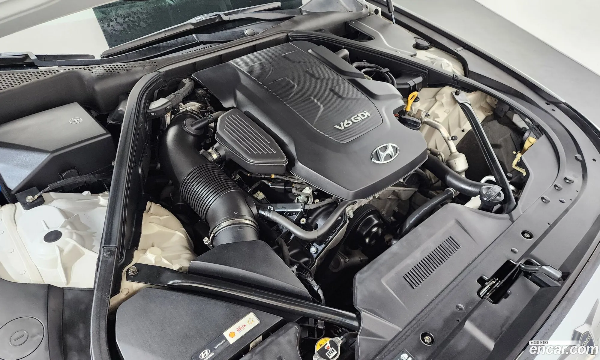 Hyundai Genesis DH 2016 — 28