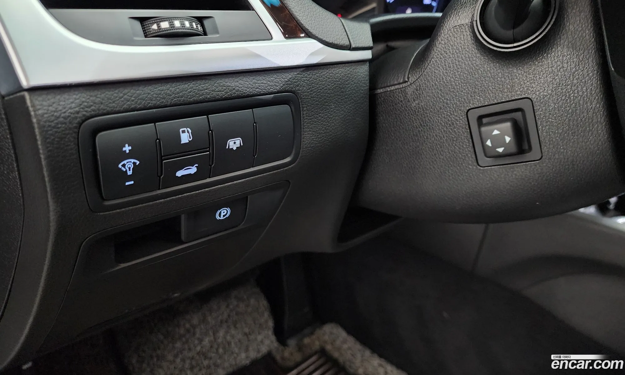 Hyundai Genesis DH 2016 — 32