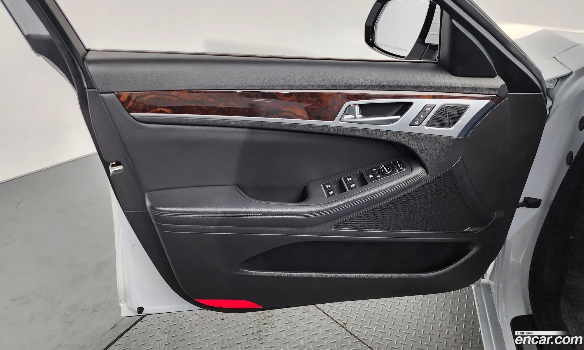 Hyundai Genesis DH 2016 — 2