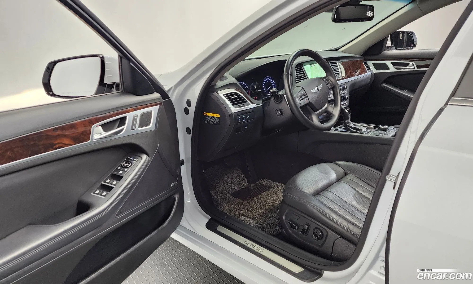 Hyundai Genesis DH 2016 — 9