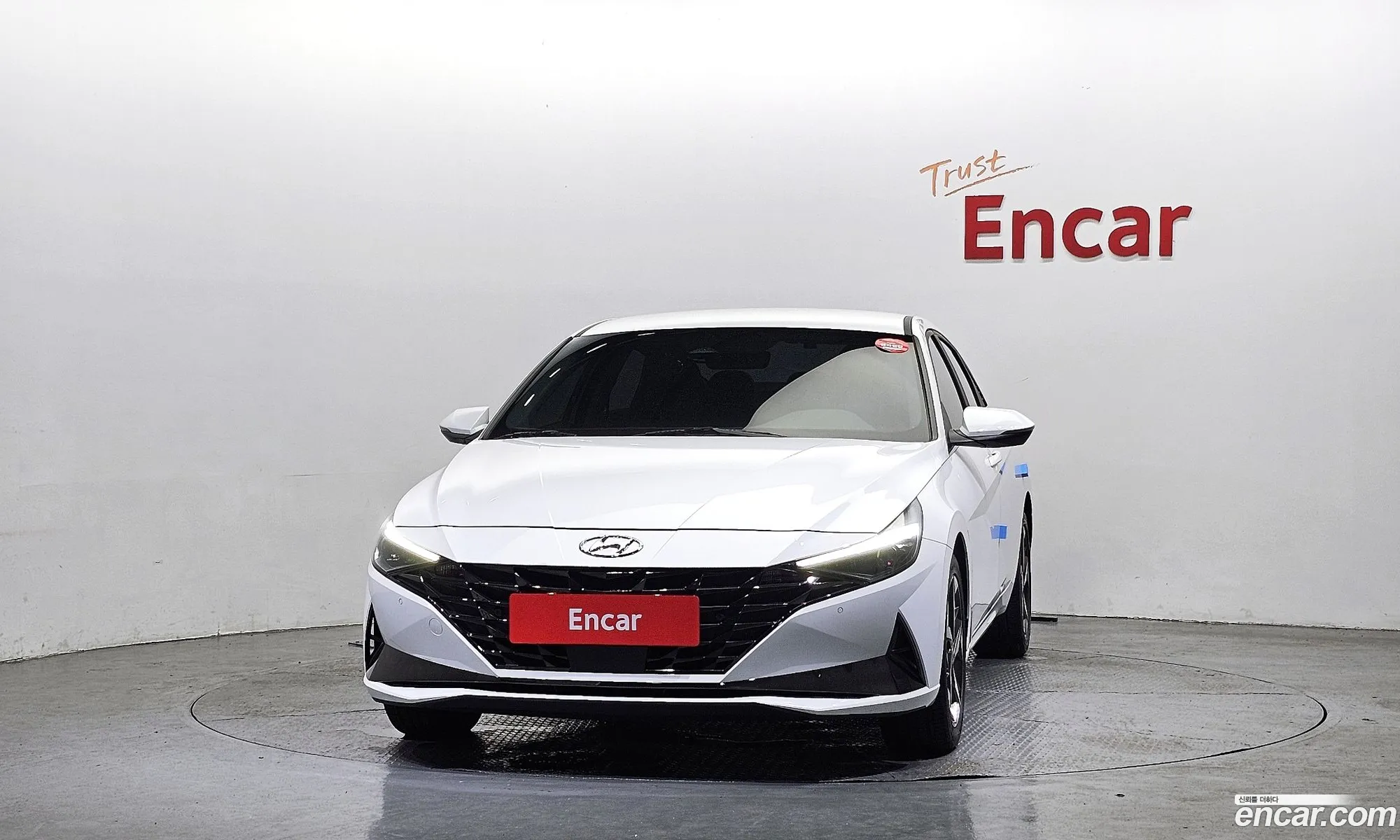 Hyundai Elantra 2022 — 10