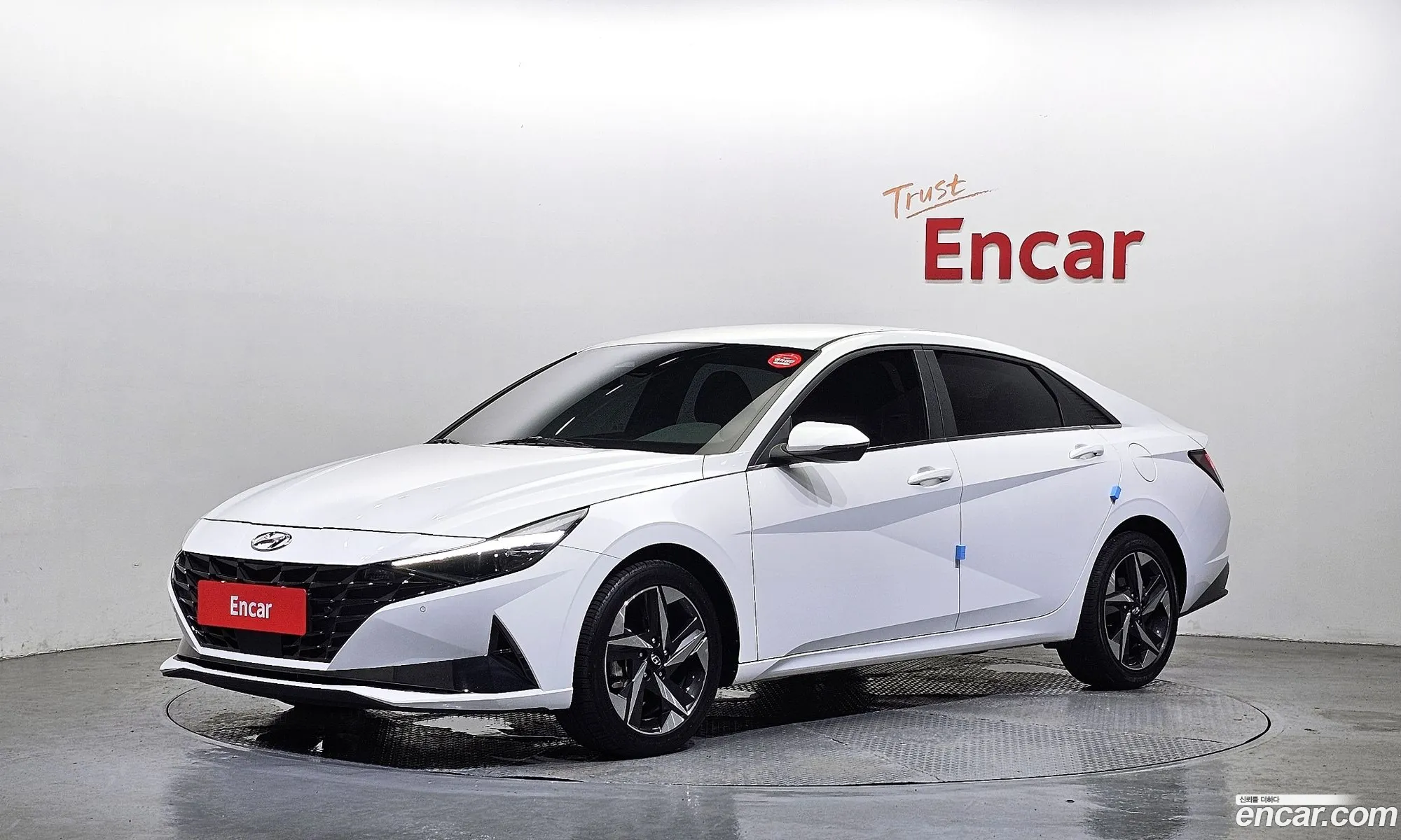 Hyundai Elantra 2022 — 20
