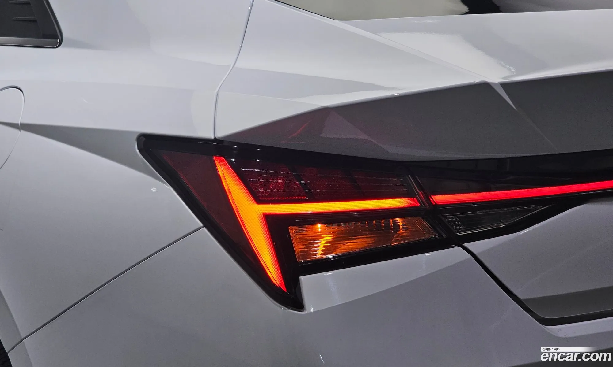 Hyundai Elantra 2022 — 11