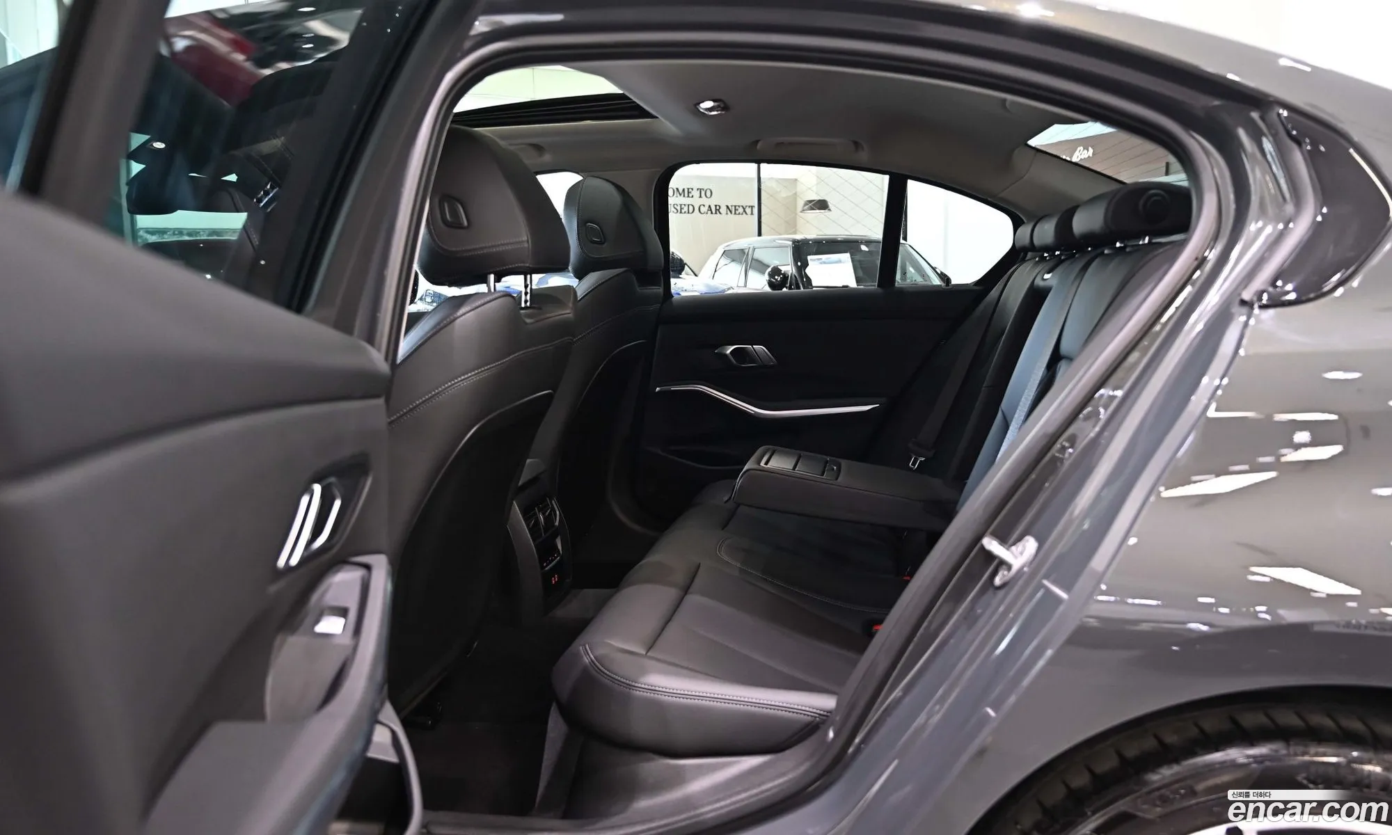 BMW 3 Series 2025 — 17