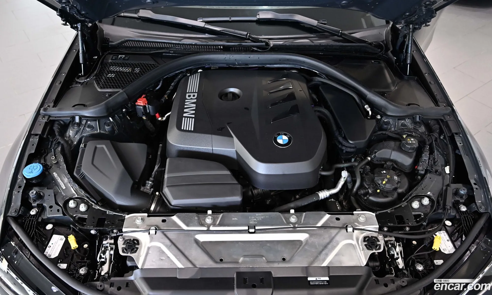BMW 3 Series 2025 — 13