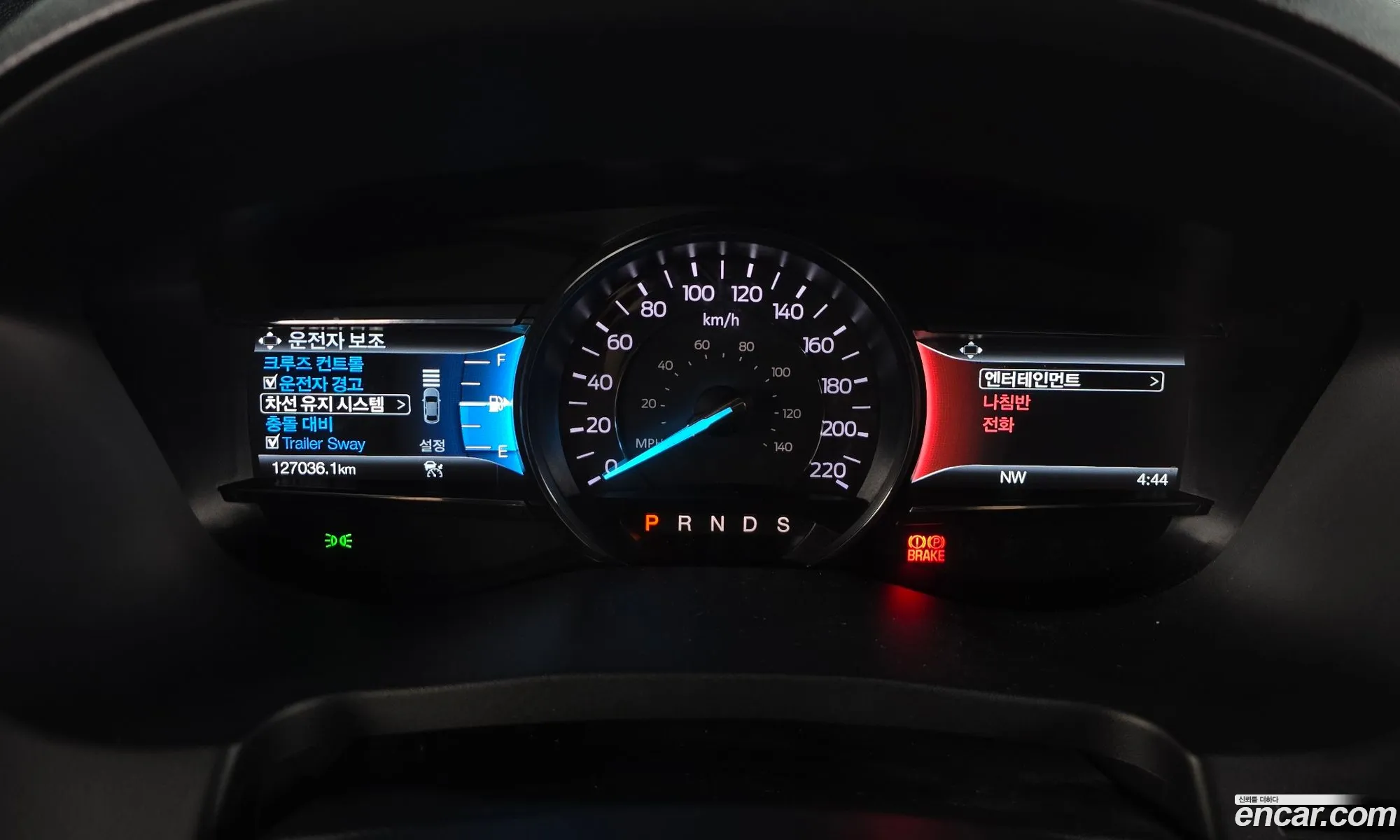 Ford Explorer 2018 — 8