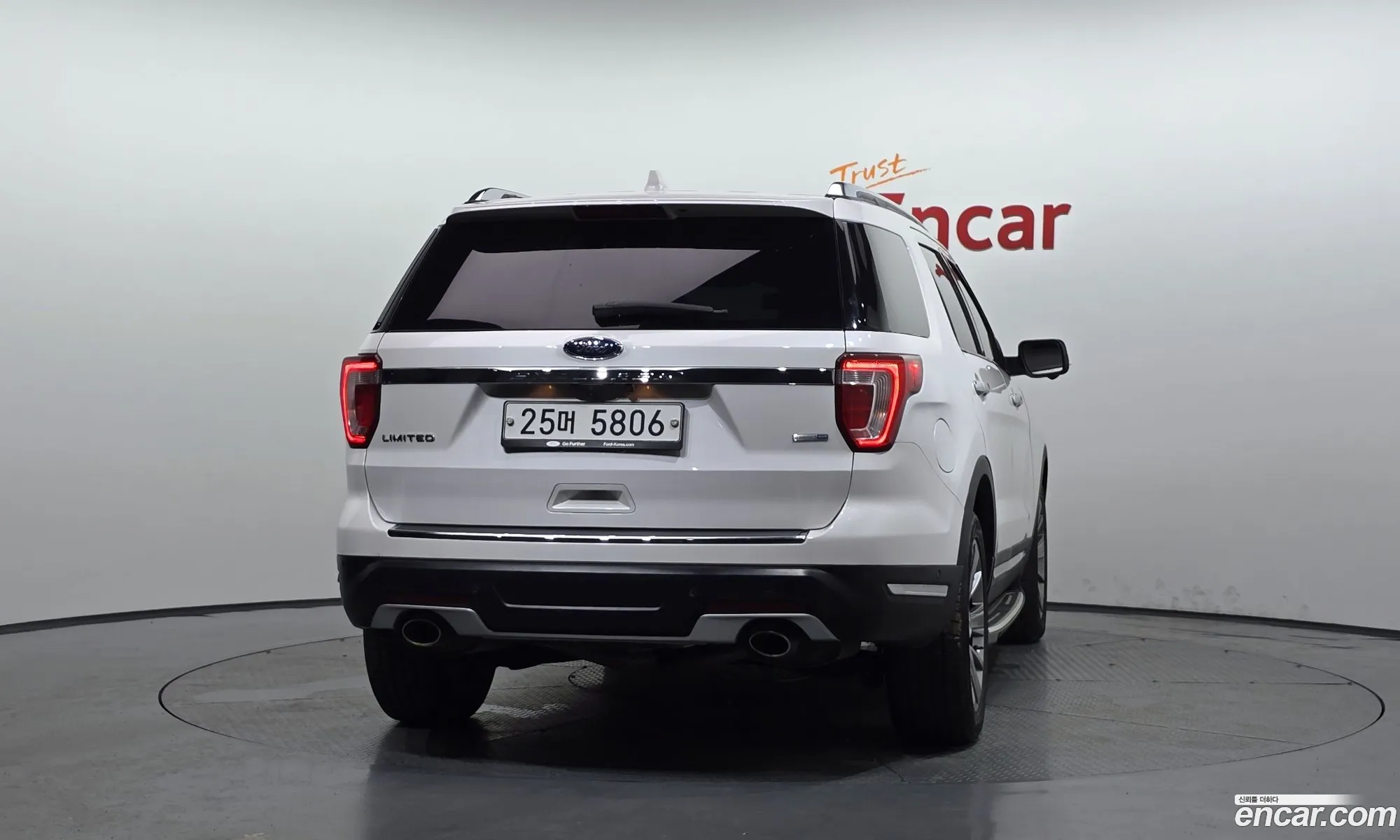 Ford Explorer 2018 — 14