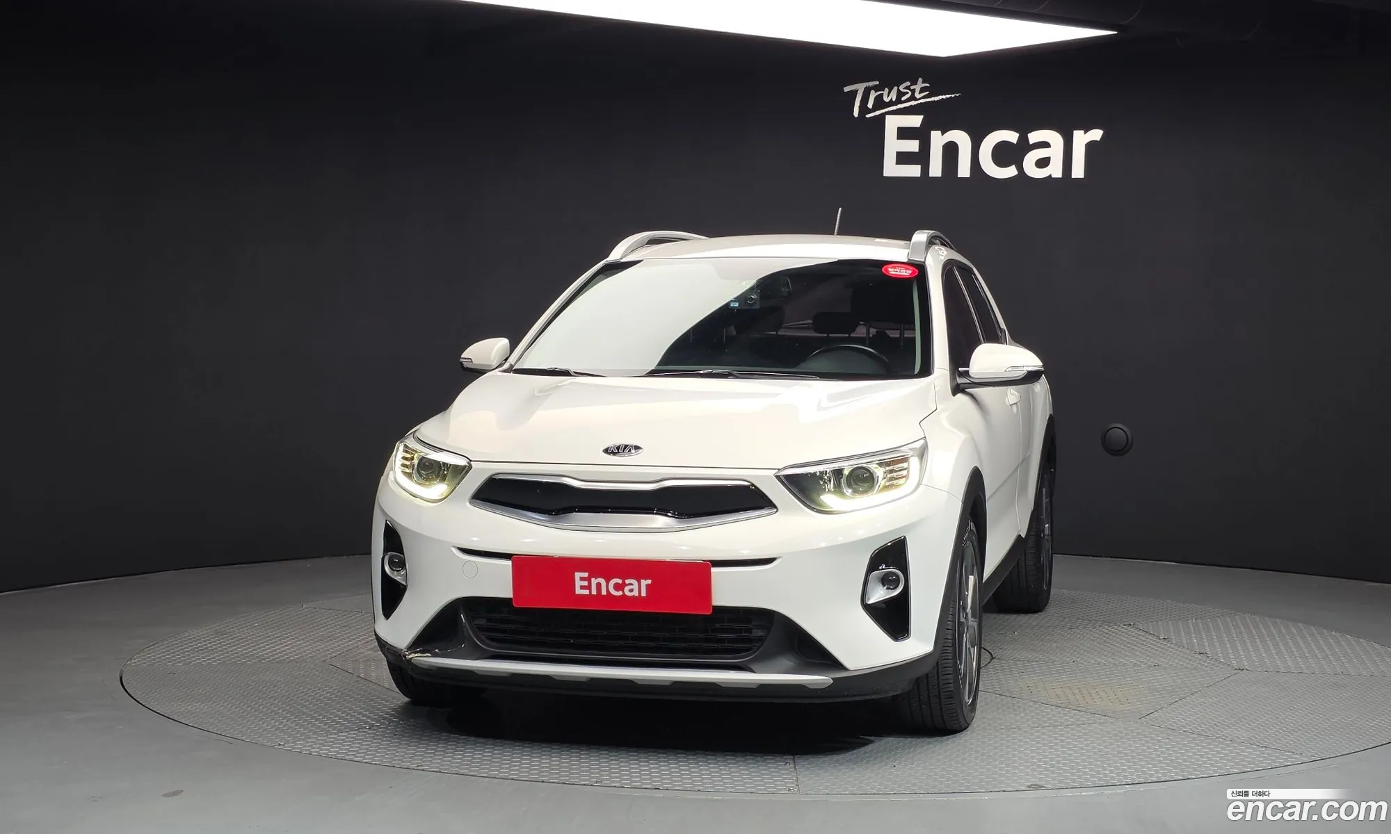 Kia Stonic 2018 KNADE815GJS118570 — 17