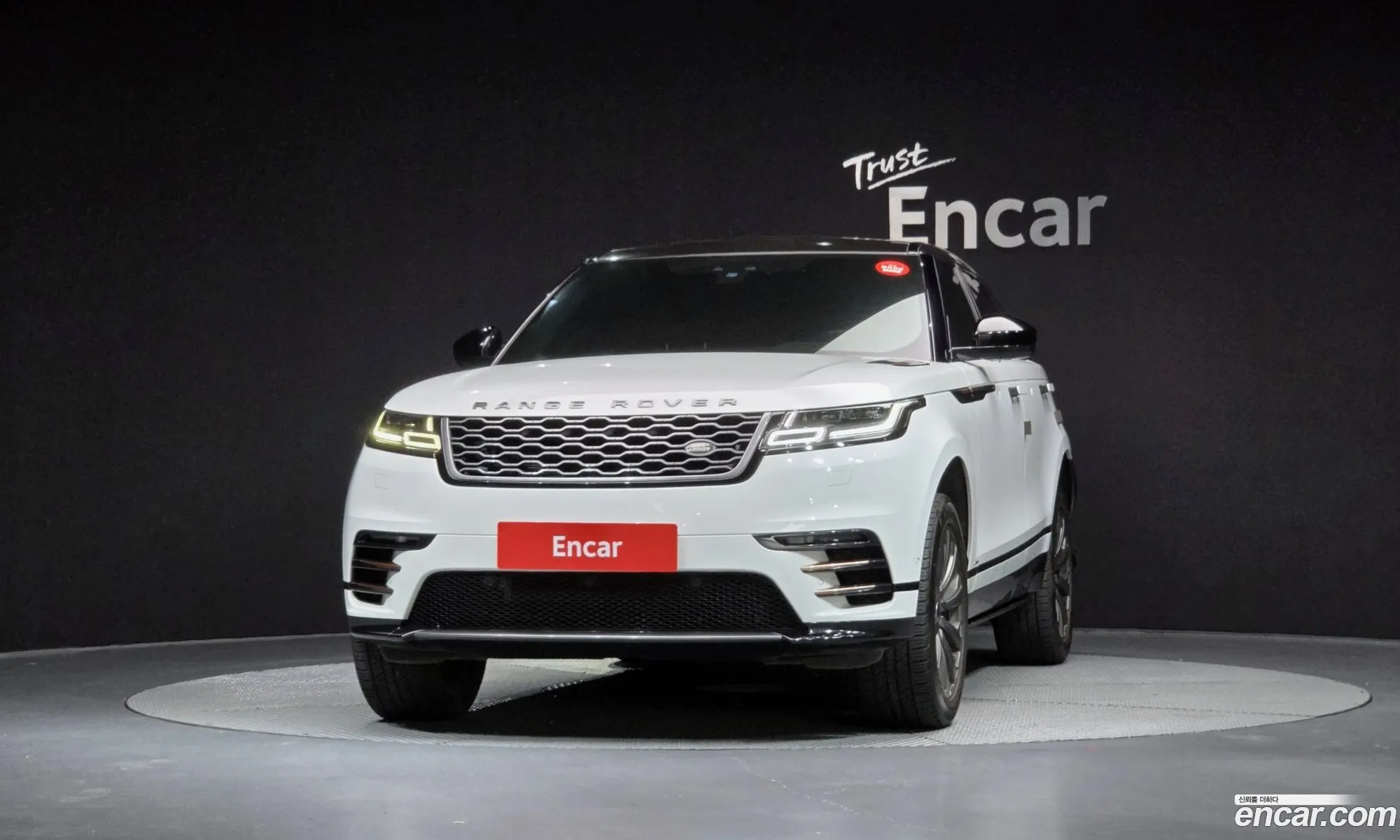 Land Rover Range Rover Velar 2017 — 4