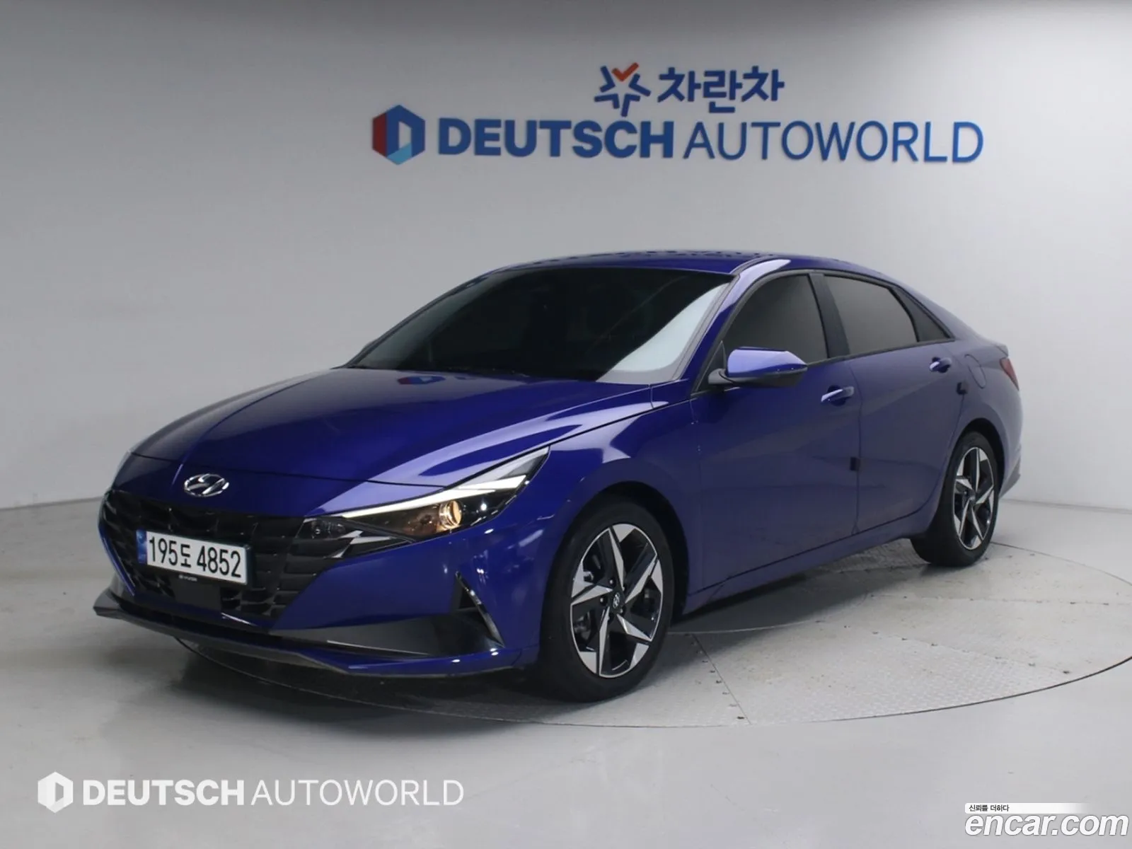 Hyundai Elantra 2023 — 19