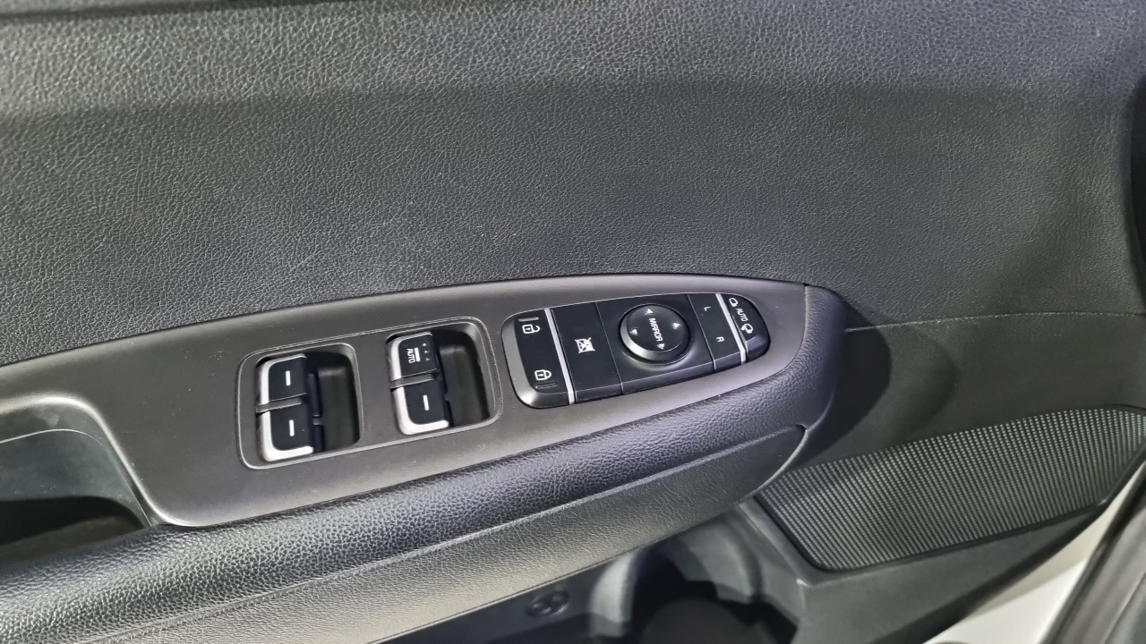 Kia K5 2017 — 18