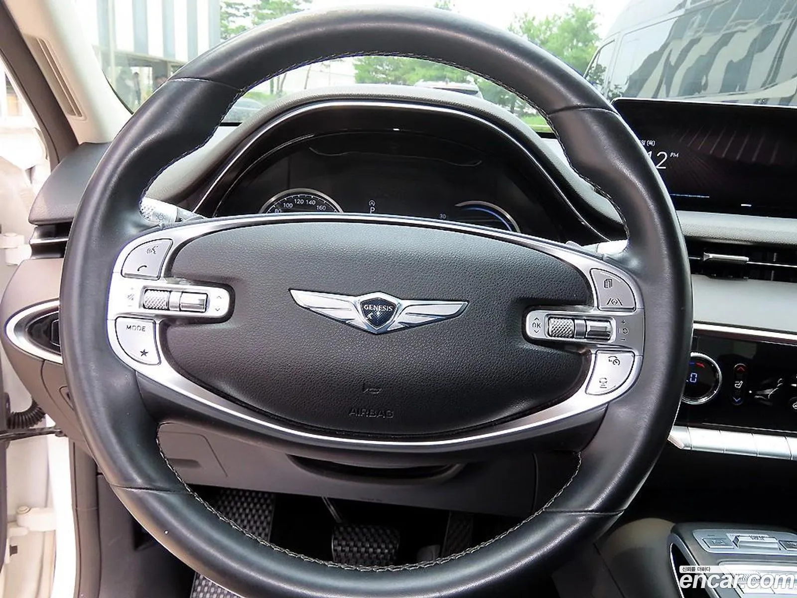 Genesis GV70 2021 — 11