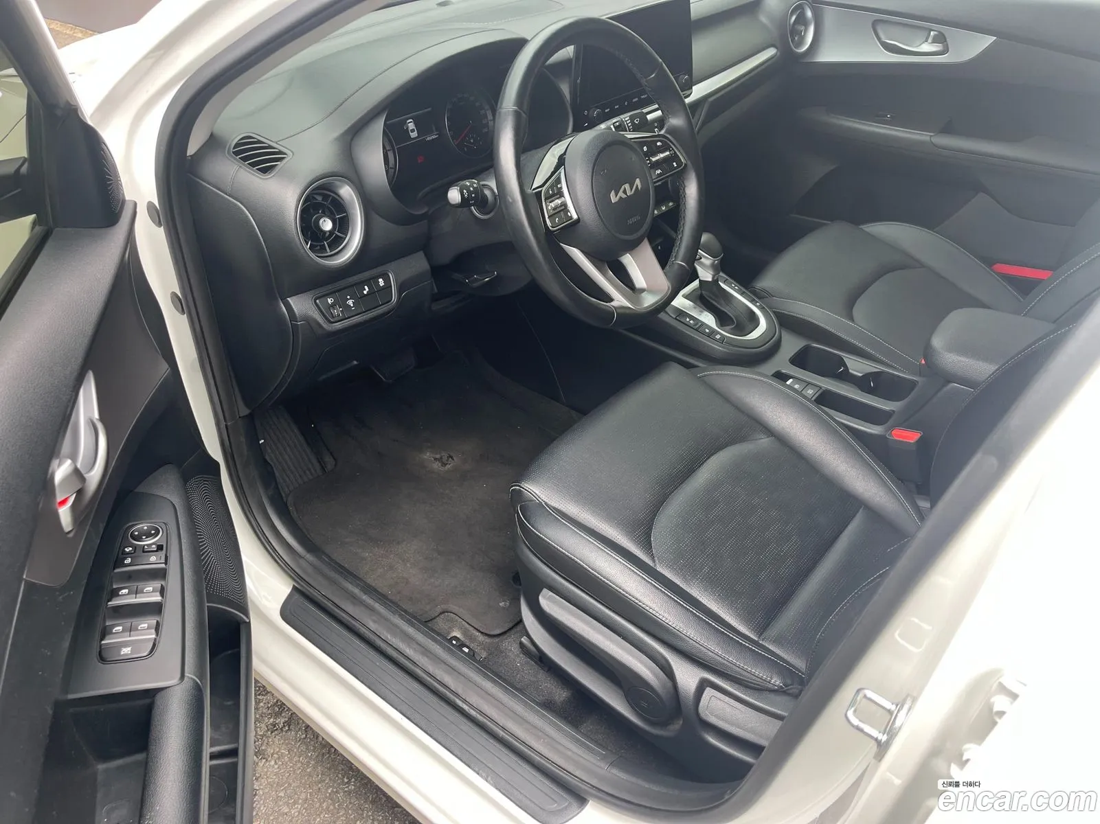 Kia K3 2021 — 16