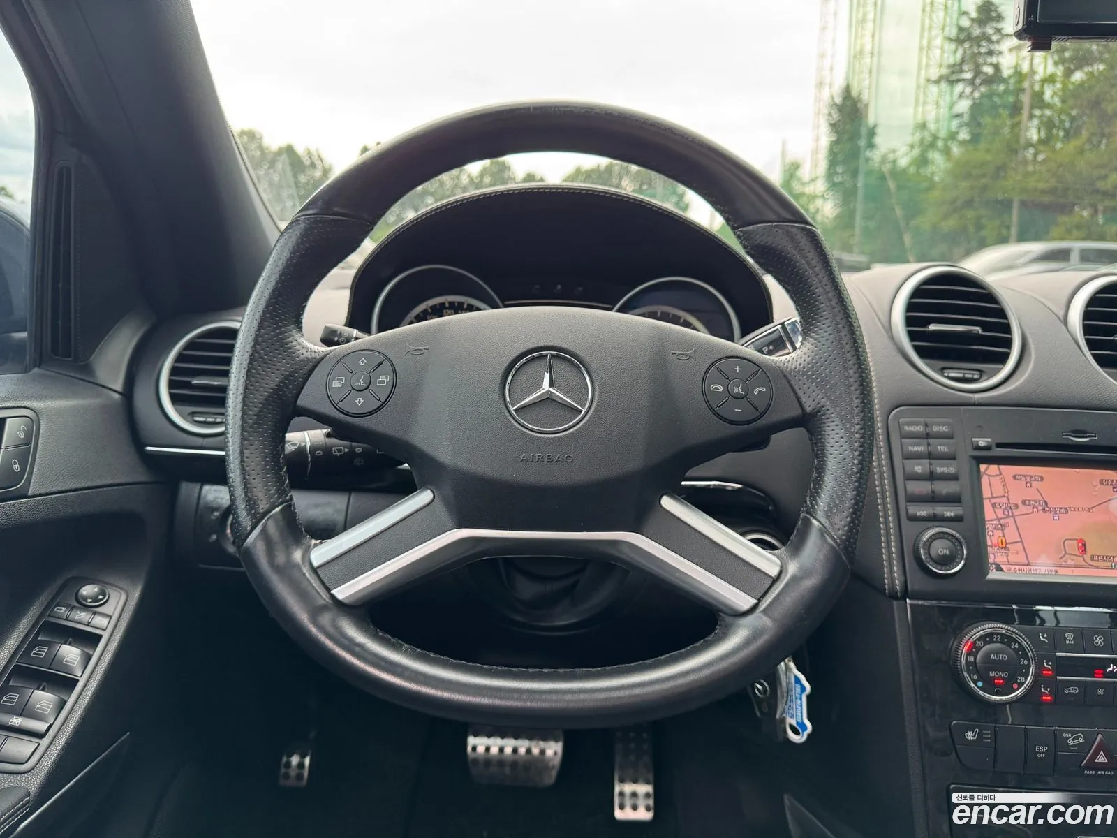 Mercedes-Benz M-Class W164 2011 — 18