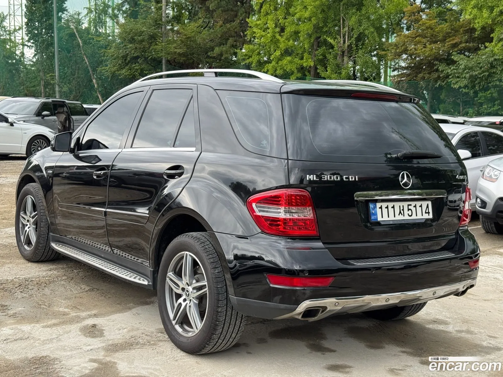 Mercedes-Benz M-Class W164 2011 — 17