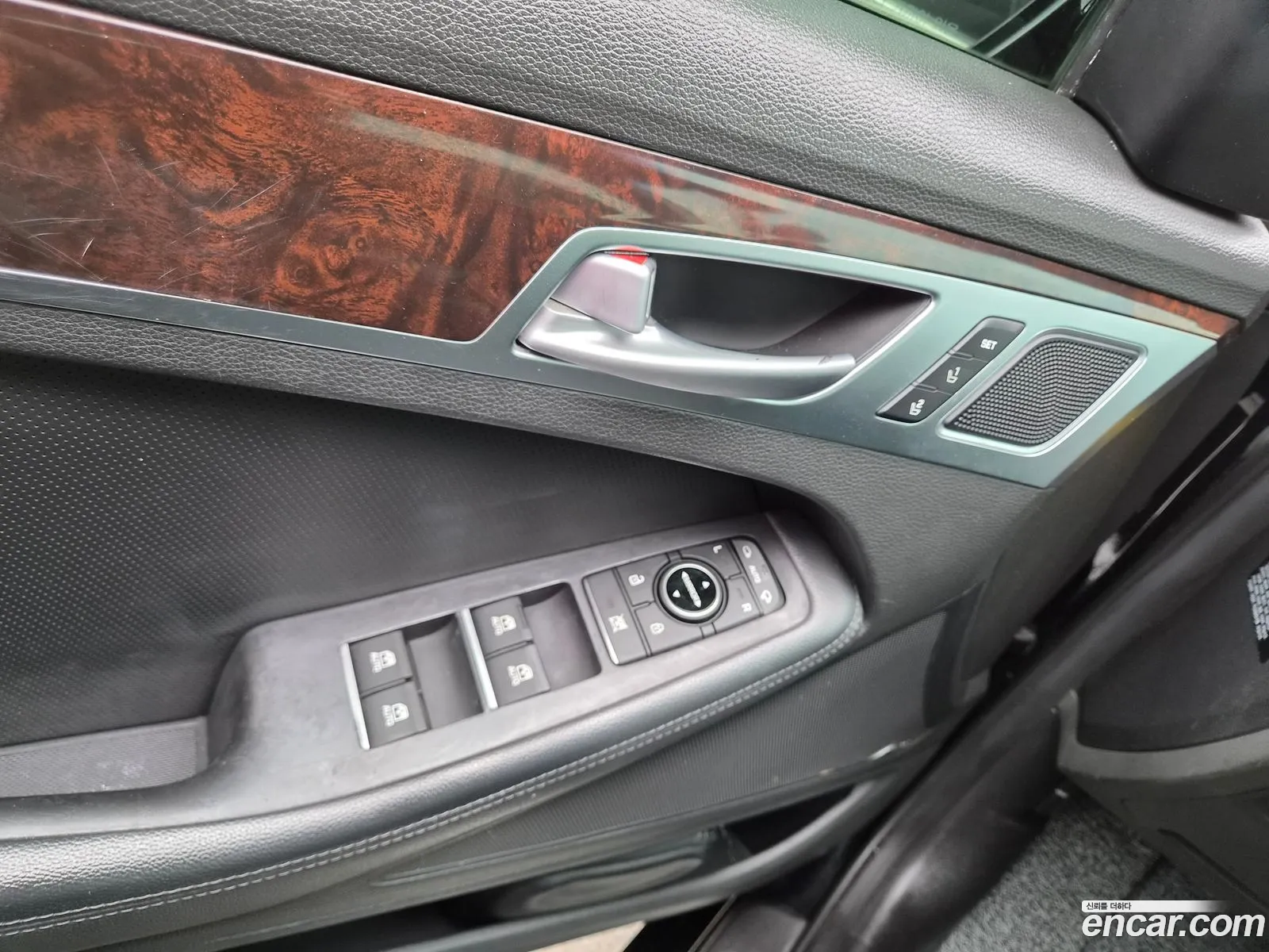 Hyundai Genesis DH 2016 — 7