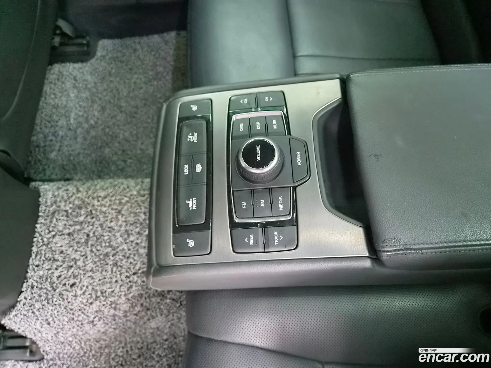 Hyundai Genesis DH 2016 — 17