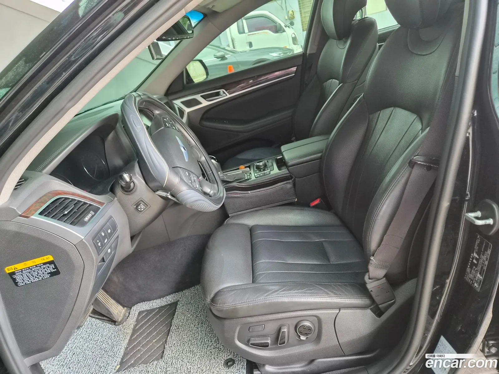 Hyundai Genesis DH 2016 — 12