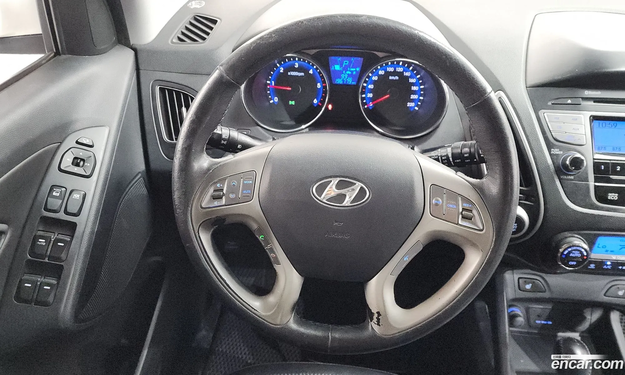 Hyundai Tucson ix 2012 KMHJU81VBDU616676 — 11