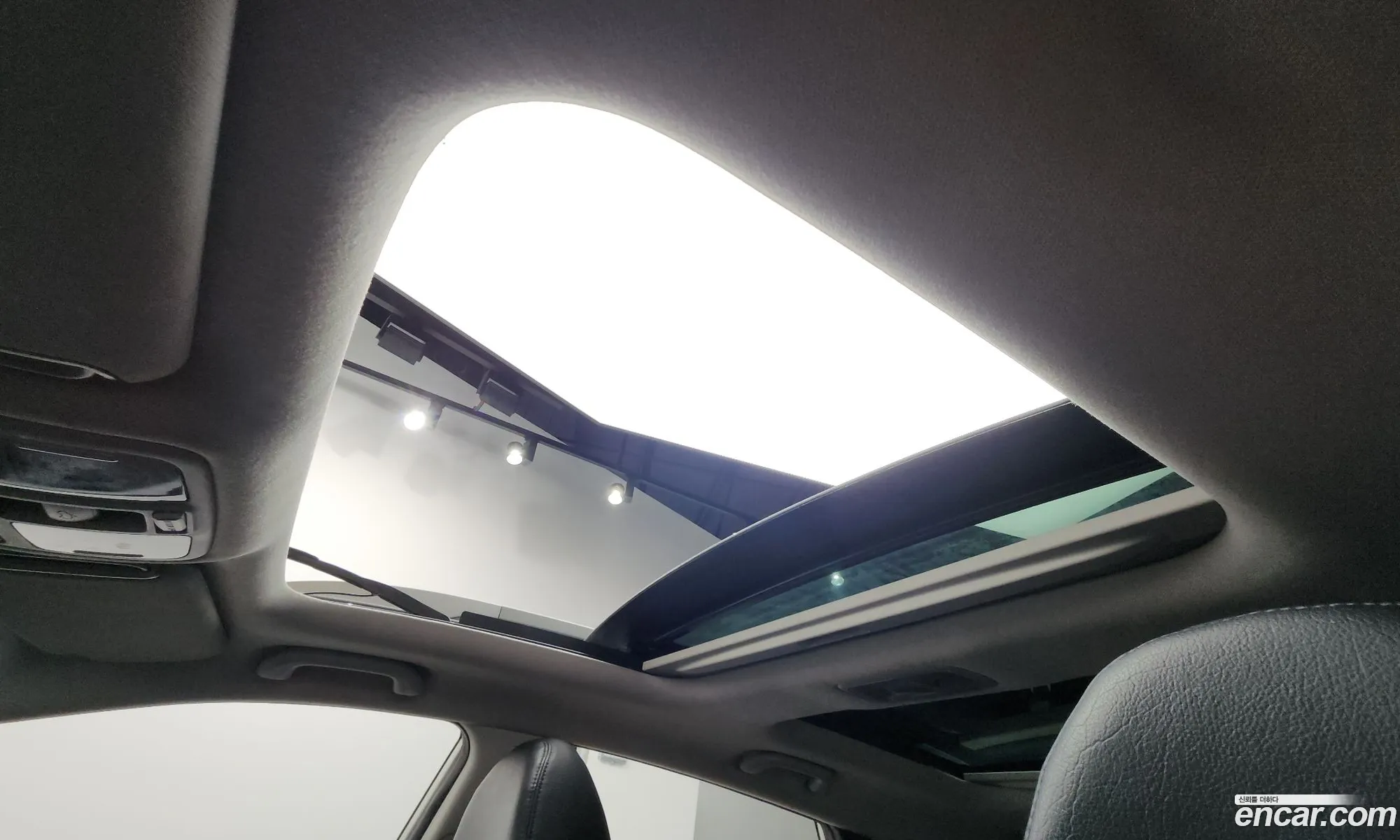 Hyundai Tucson ix 2012 KMHJU81VBDU616676 — 17