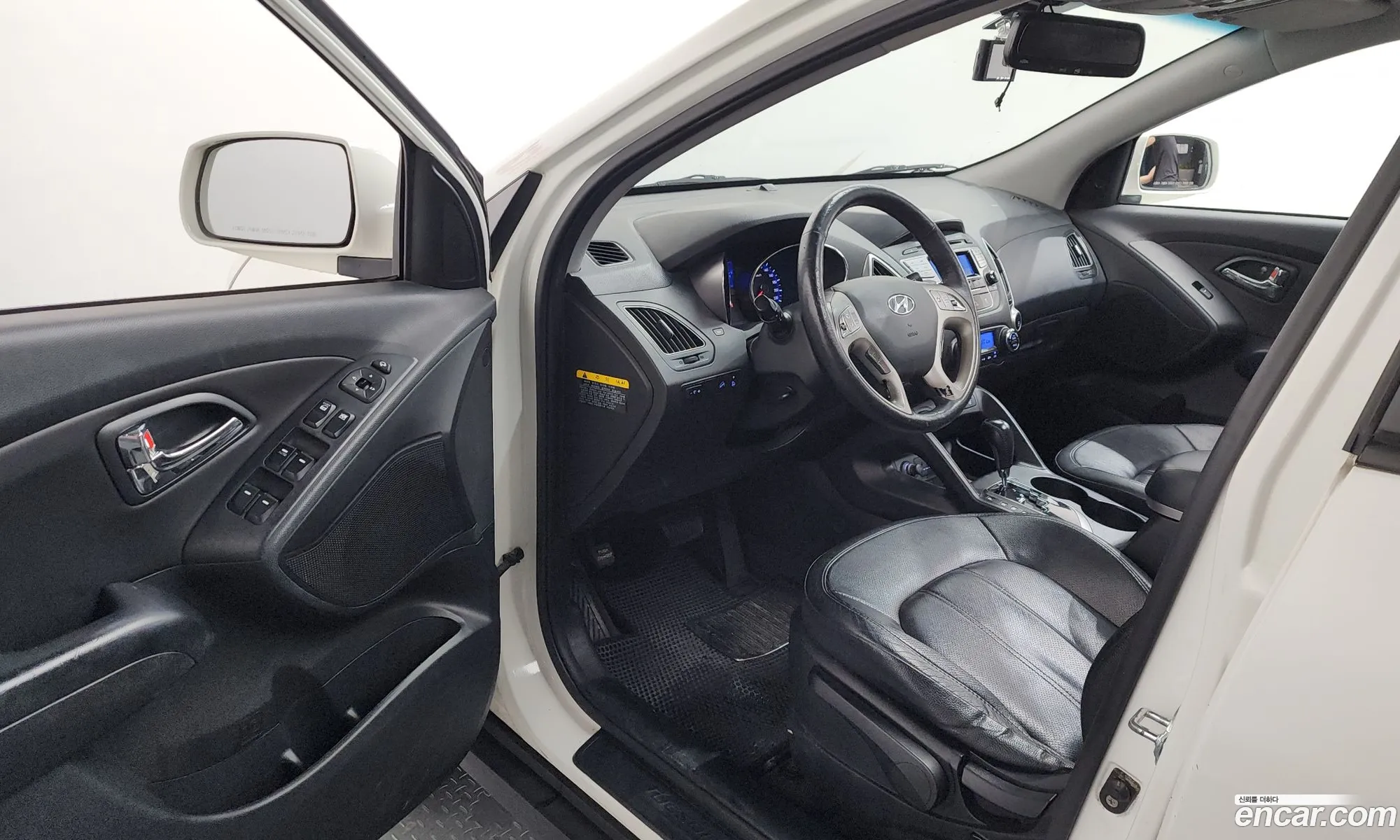Hyundai Tucson ix 2012 KMHJU81VBDU616676 — 3